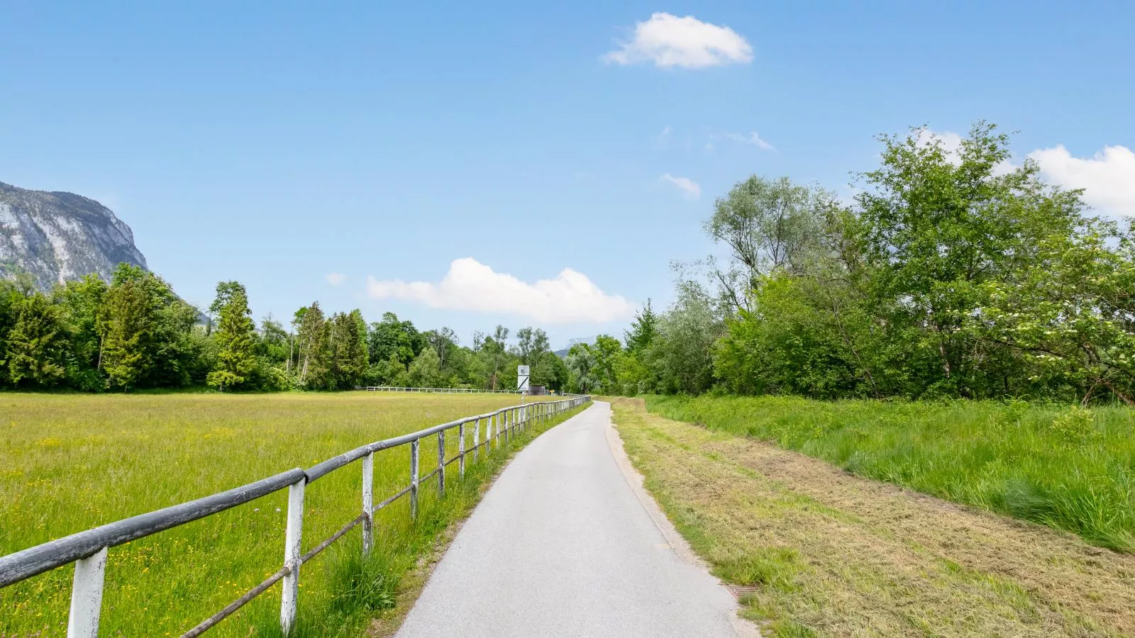 Am Inn Fluss-Gebieden zomer 1km