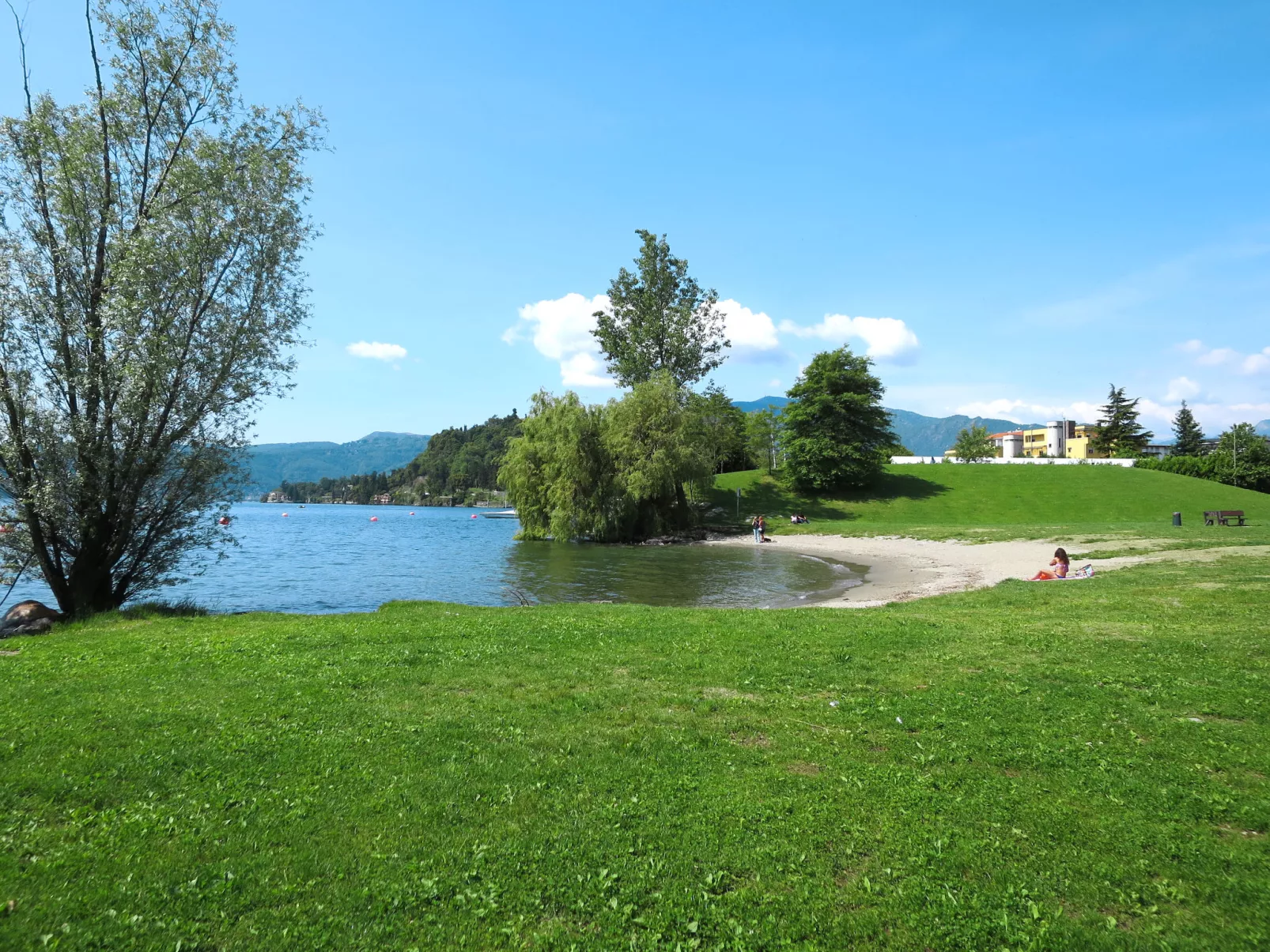 Sky & Lake-Omgeving