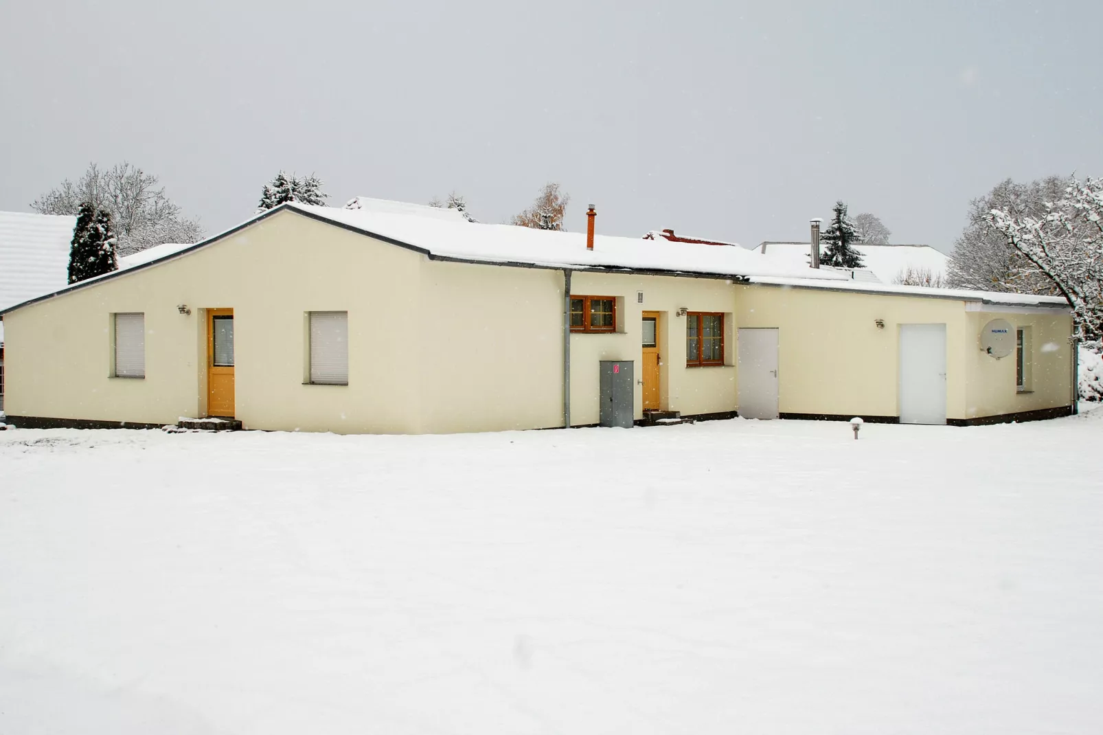 Ferienhaus Im Gutshofpark mit Sauna-Uitzicht winter