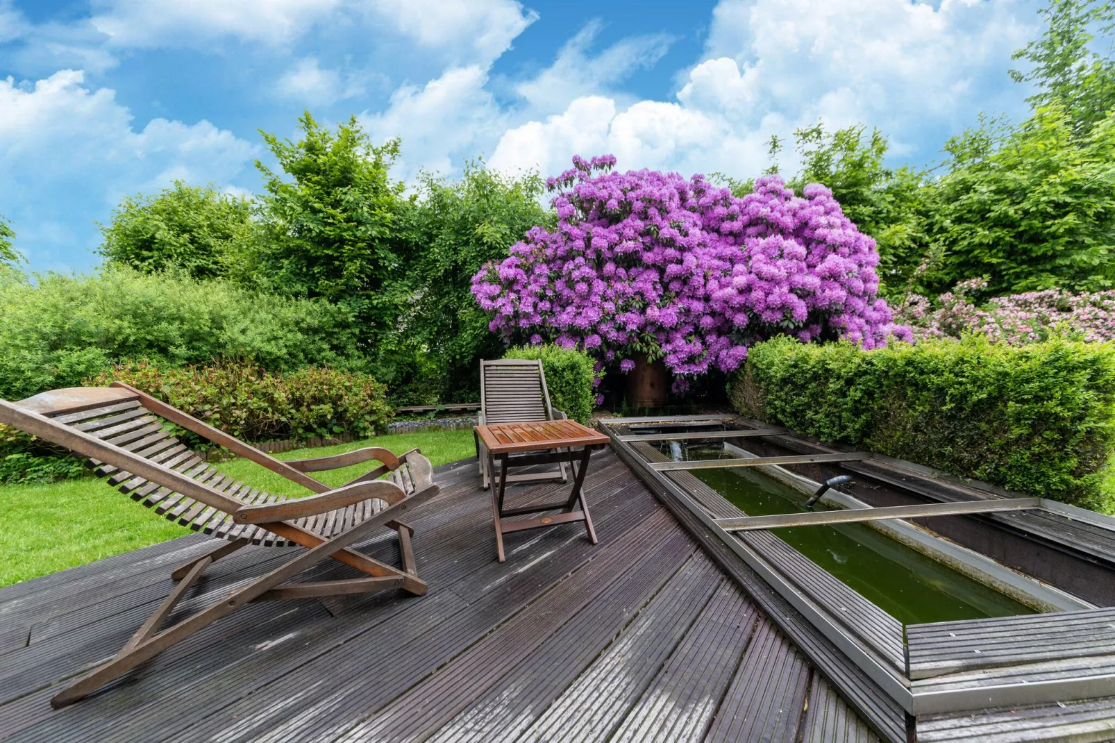 Magnifique habitation avec piscine et bains à remous-Terrasbalkon