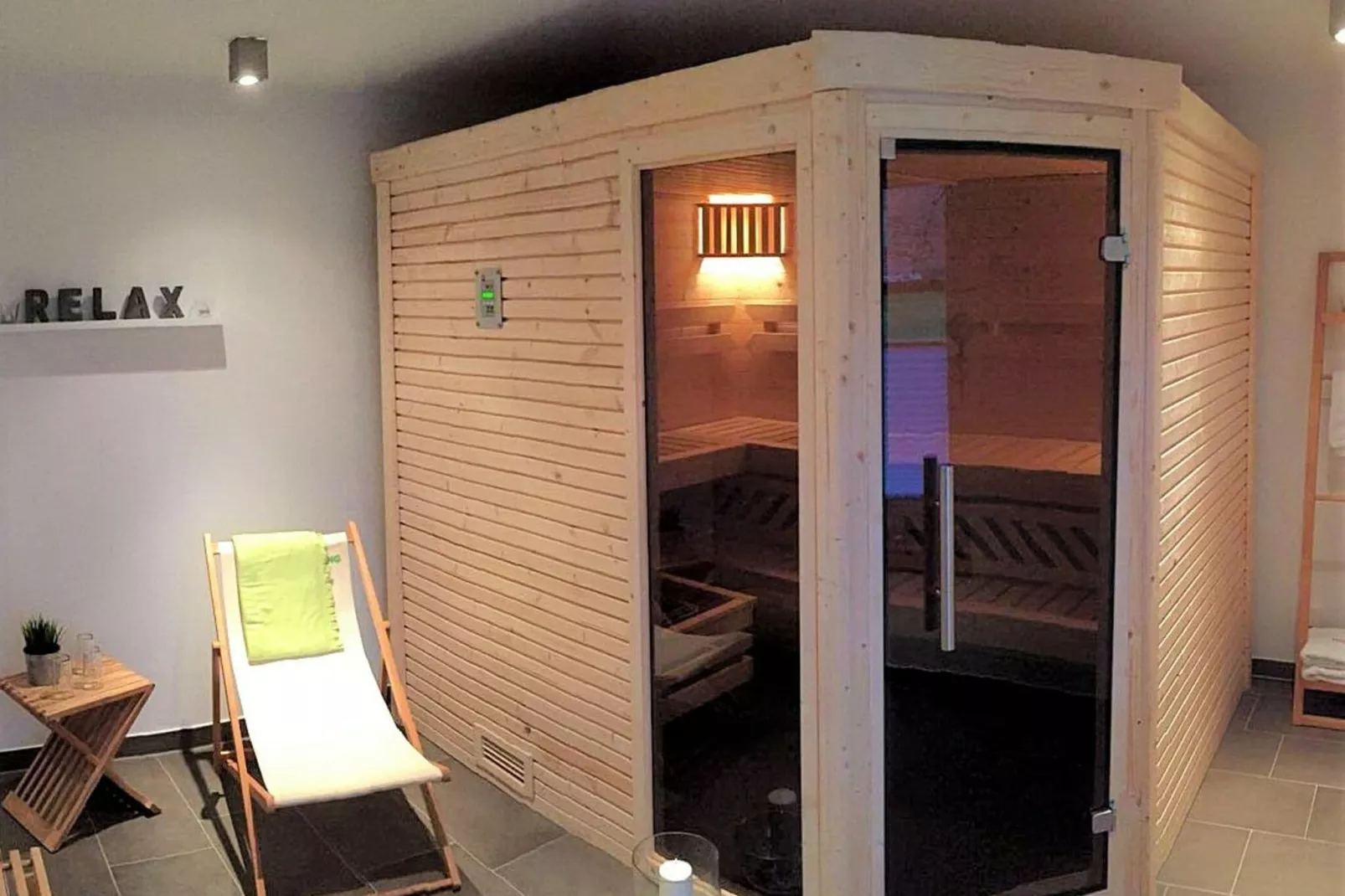 Ferienhaus Im Gutshofpark mit Sauna-Wellness