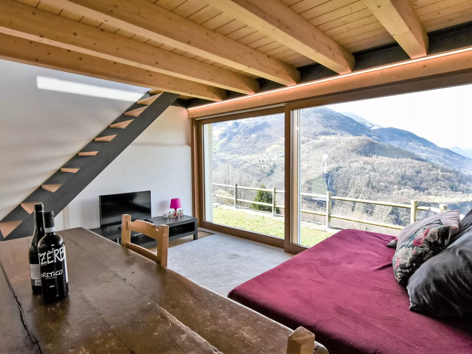 Arzo Mountain Chalet-Binnen