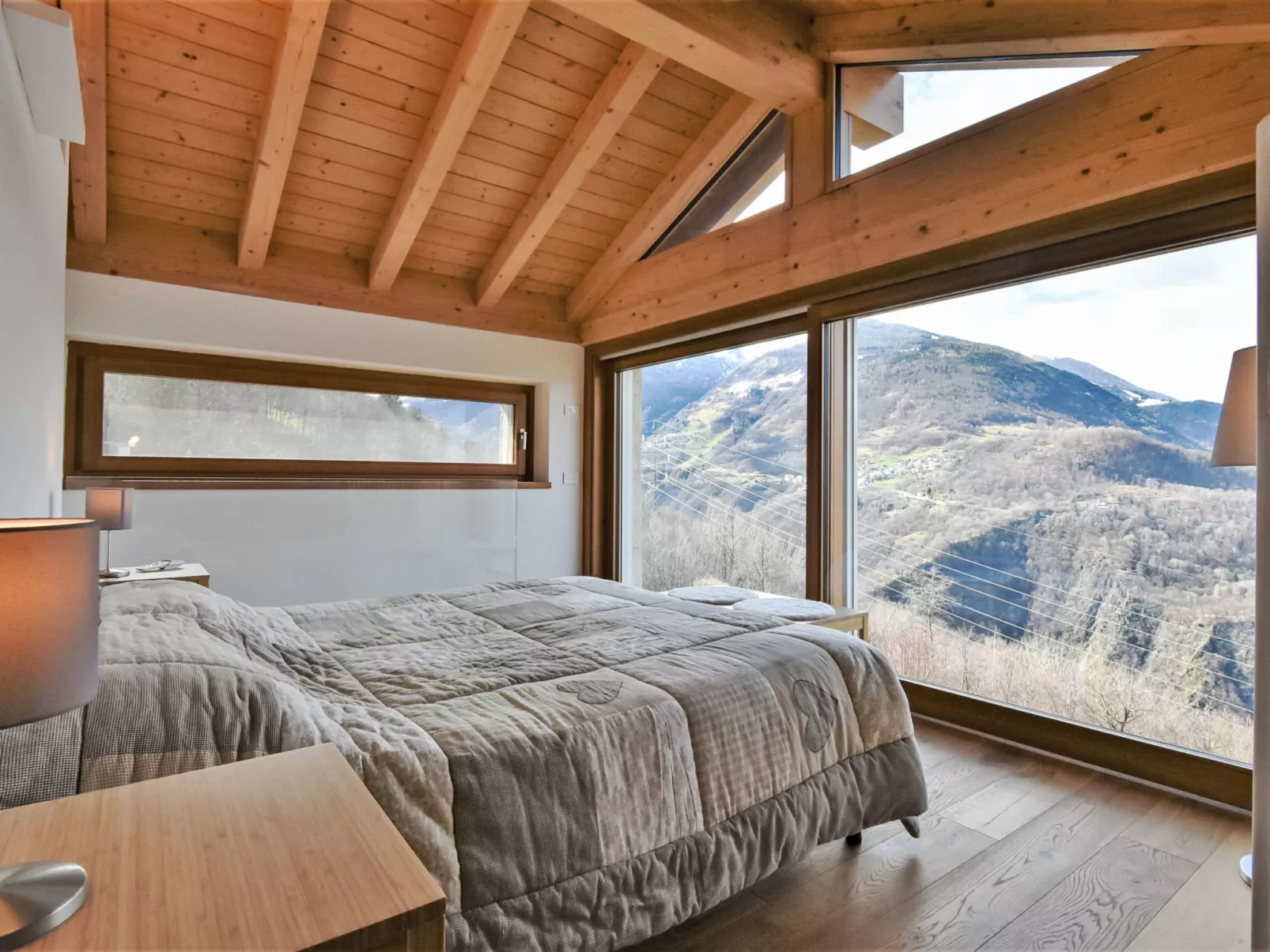 Arzo Mountain Chalet-Binnen