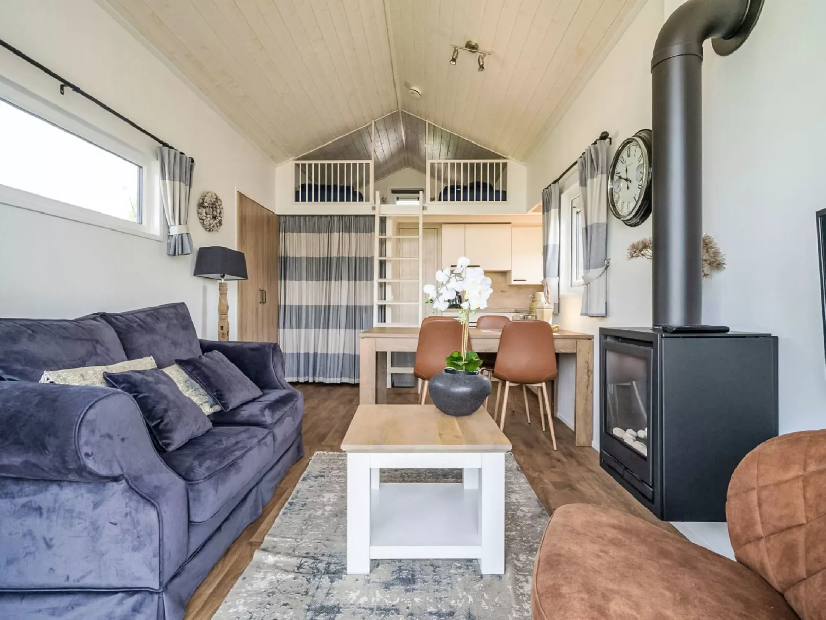 Tiny House 4-Binnen