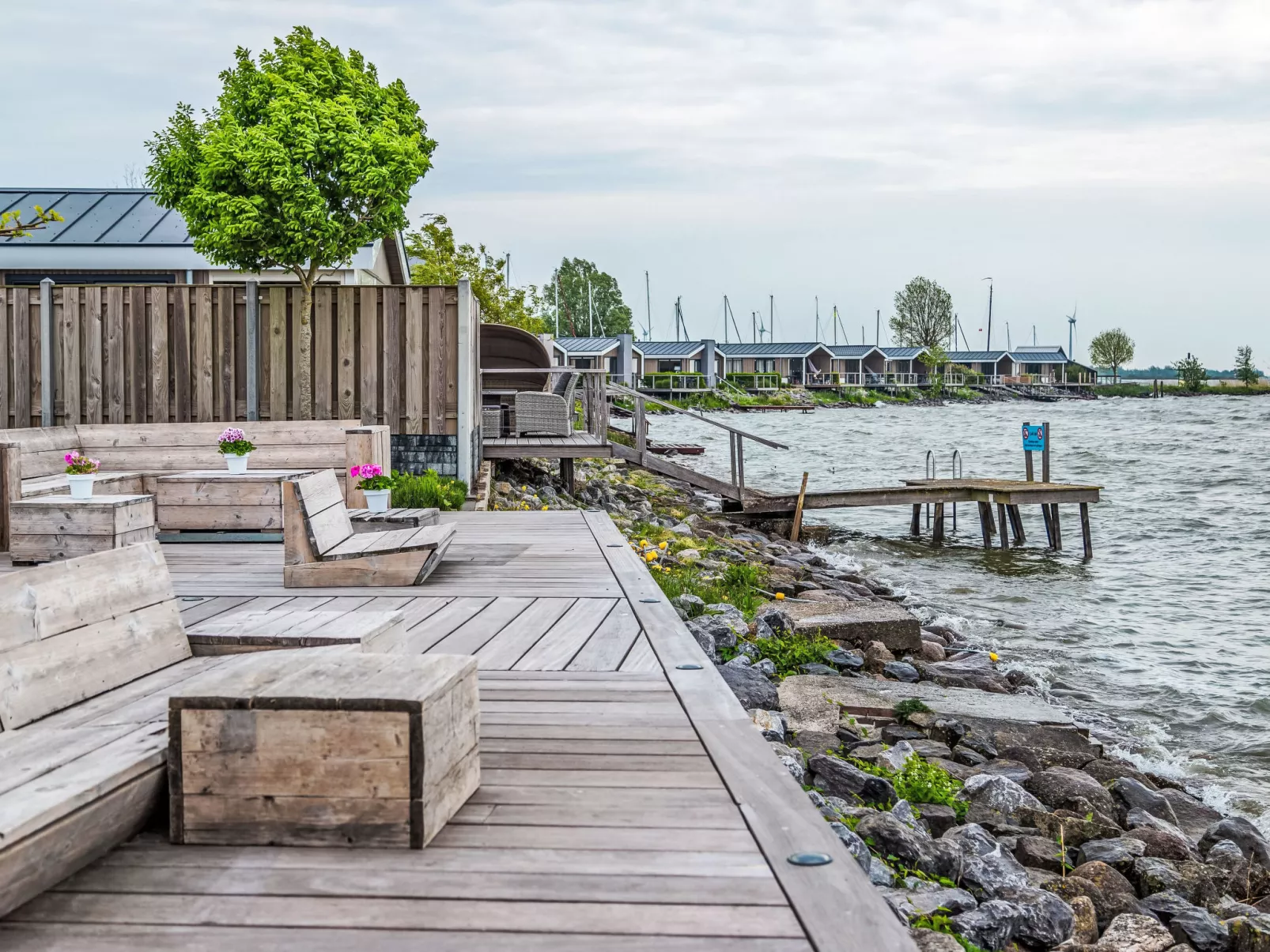 Pavilion Waterfront 6-Omgeving