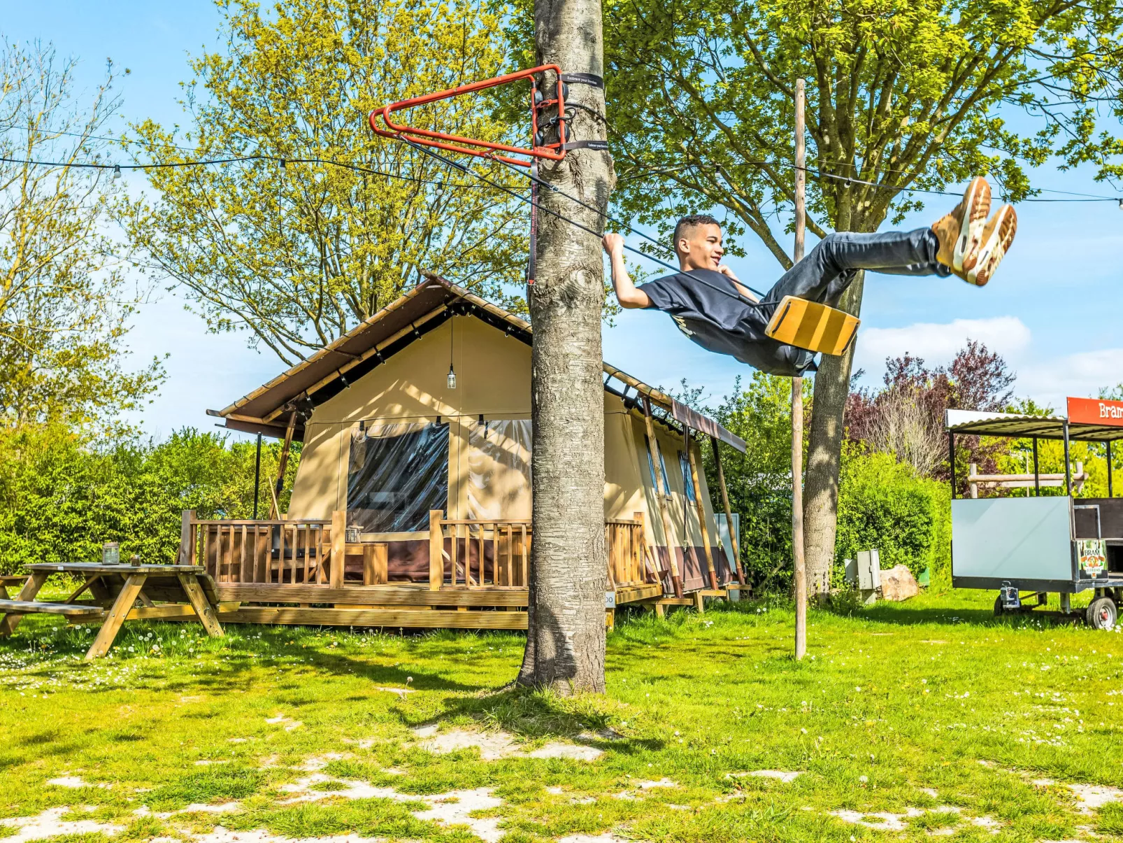 Glampingtent Sunshine 2-Buiten