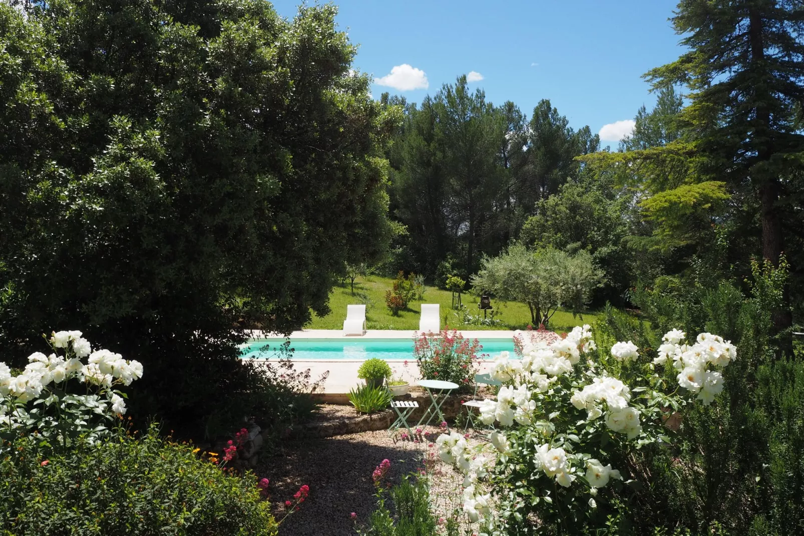 Ferienhaus in Villes-sur-Auzon-Tuinen zomer