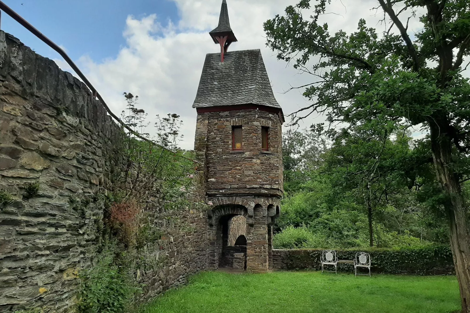 Ferienwohnung Erdenreich im Pyrmonter Zehnthof-Gebieden zomer 5km