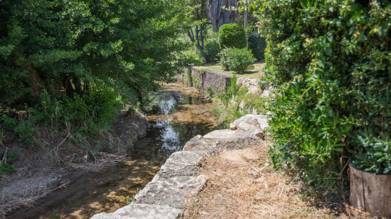 Les jardins de Trevi-Gebieden zomer 1km