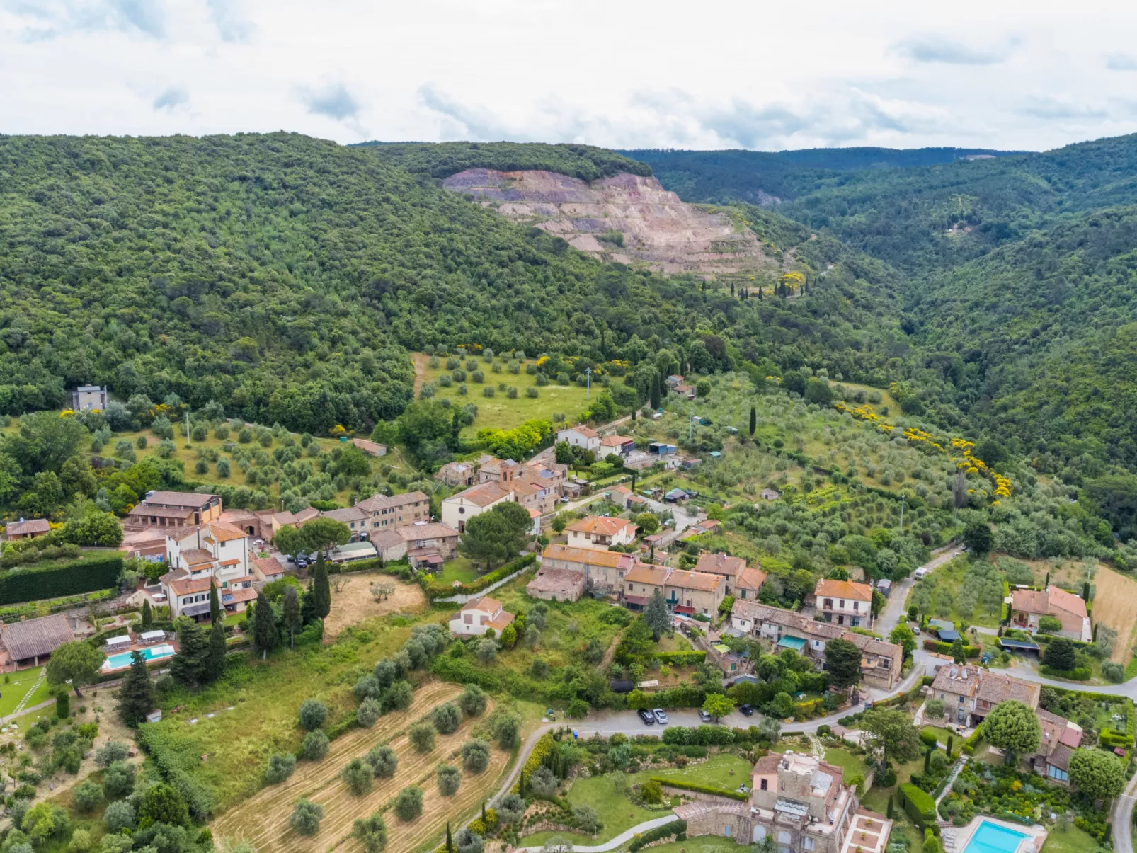 Le Monache - intero nucleo-Buiten