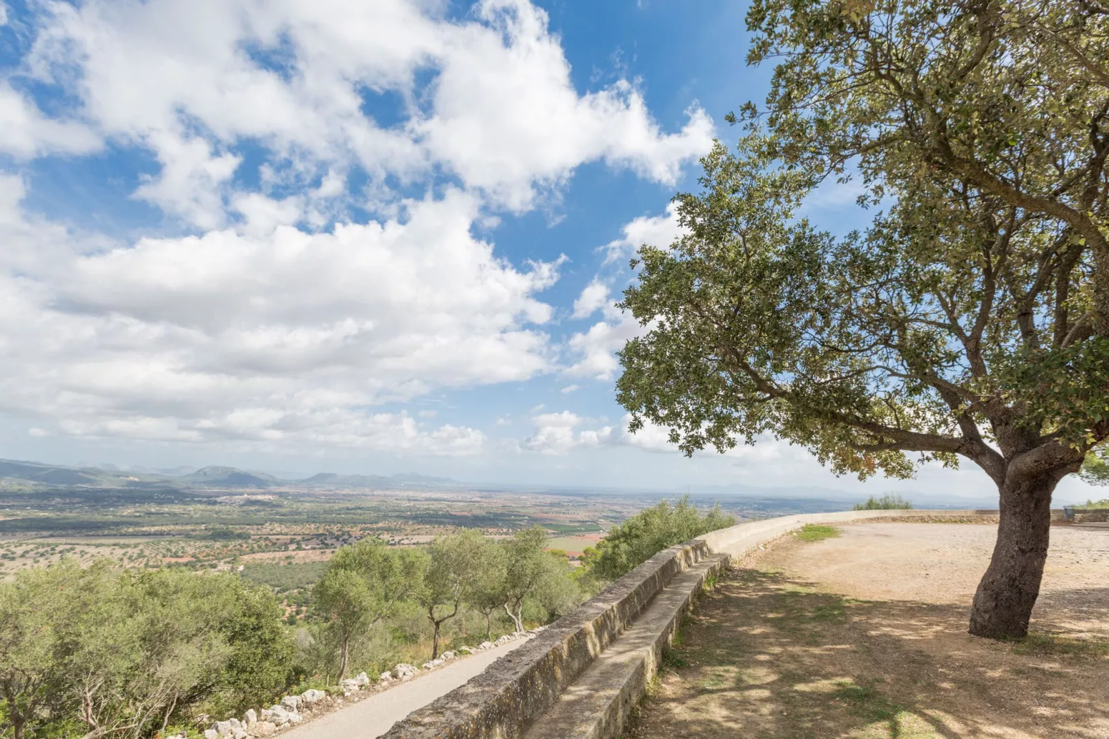 Vivienda Isabela-Buitenkant zomer