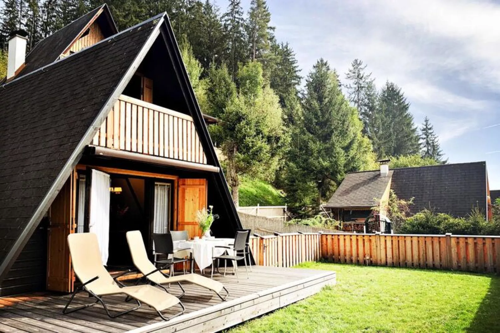 Ferienhütte Trabochersee-Buitenkant zomer