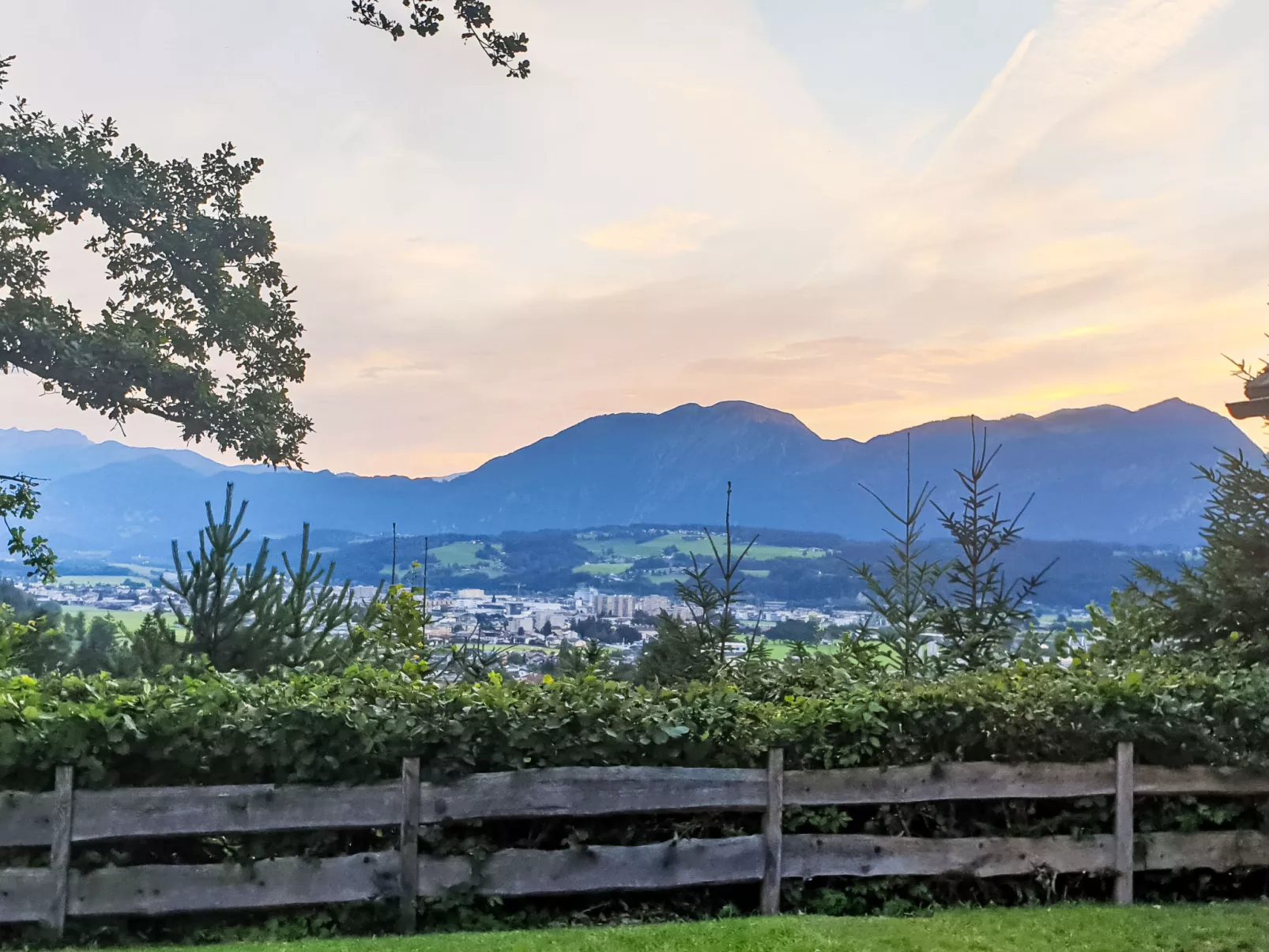 Zur schönen Aussicht-Buiten