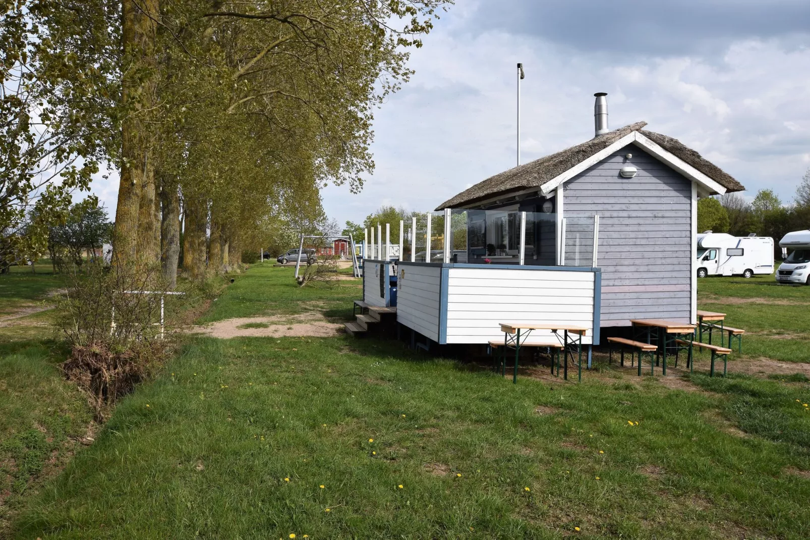 Familien - Ferienhaus am Salzhaff-Gebieden zomer 1km