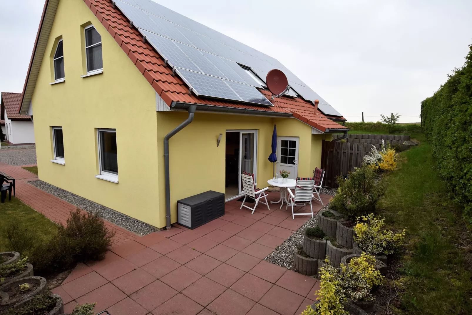 Ferienhaus Windflüchter am Salzhaff-Terrasbalkon