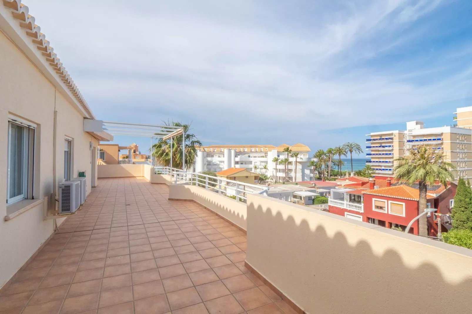 Atico en Denia-Terrasbalkon