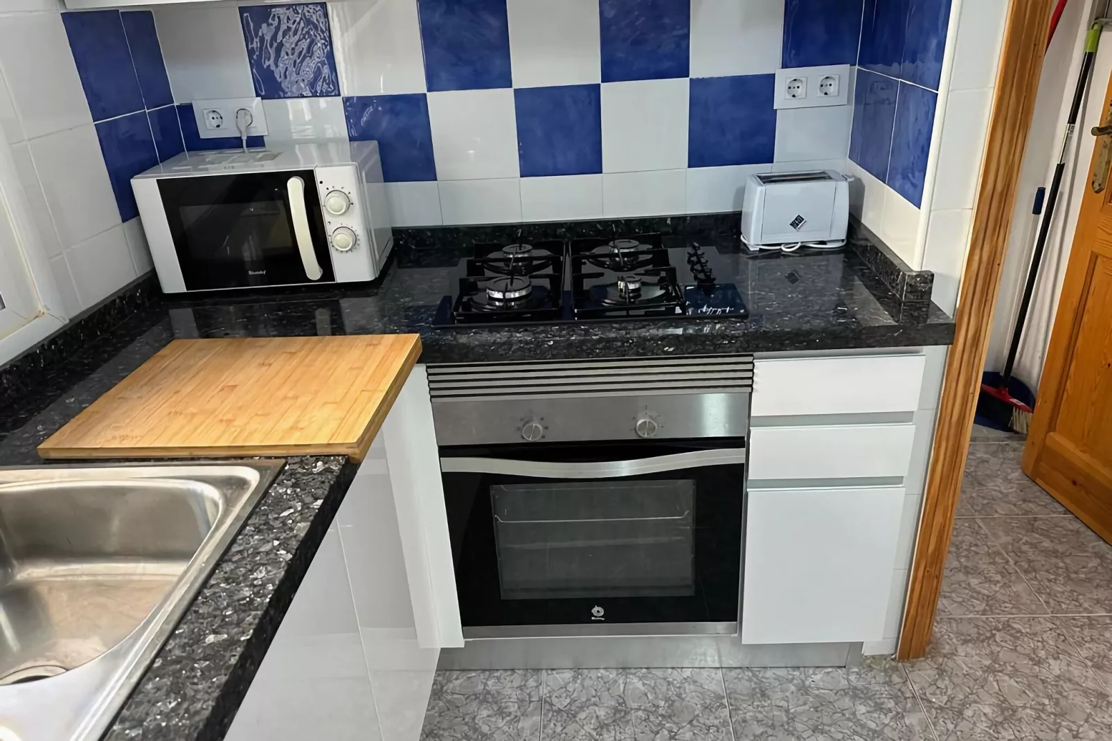 Apartamento Bajo Oeste-Keuken