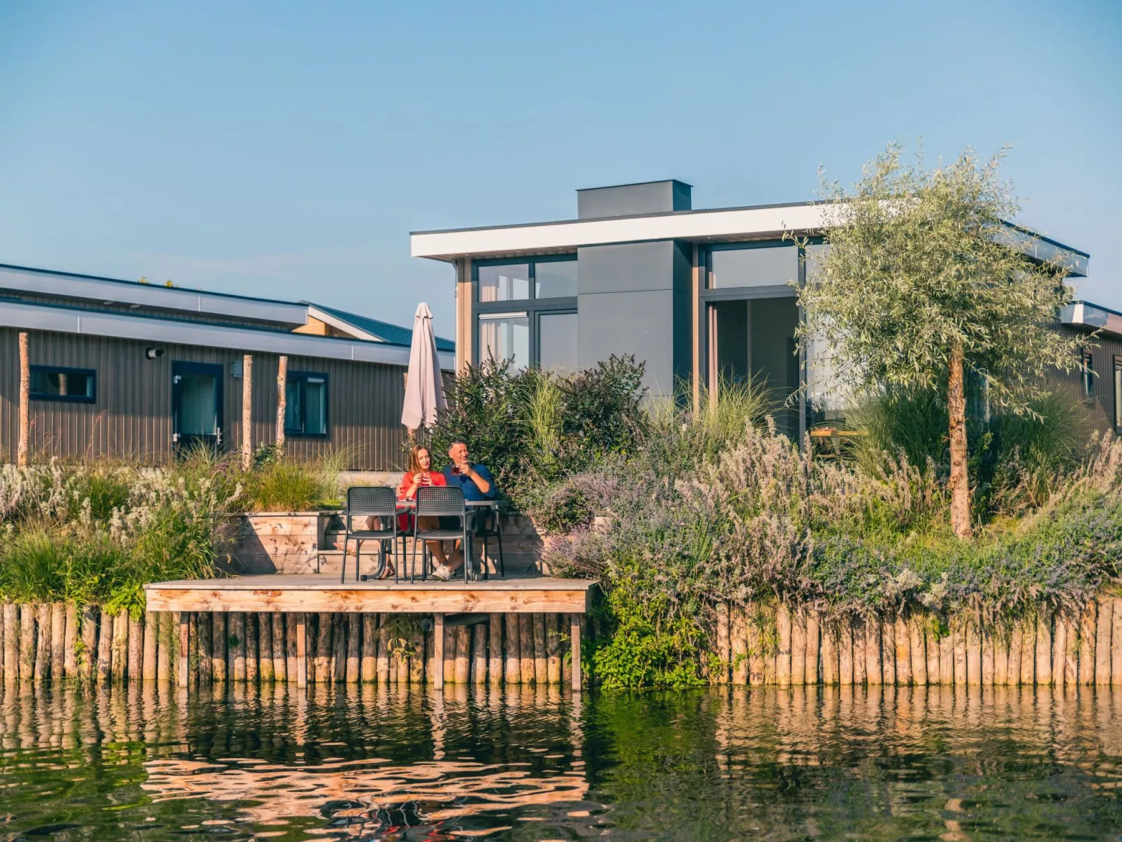 Villa Waterfront 12-Buiten