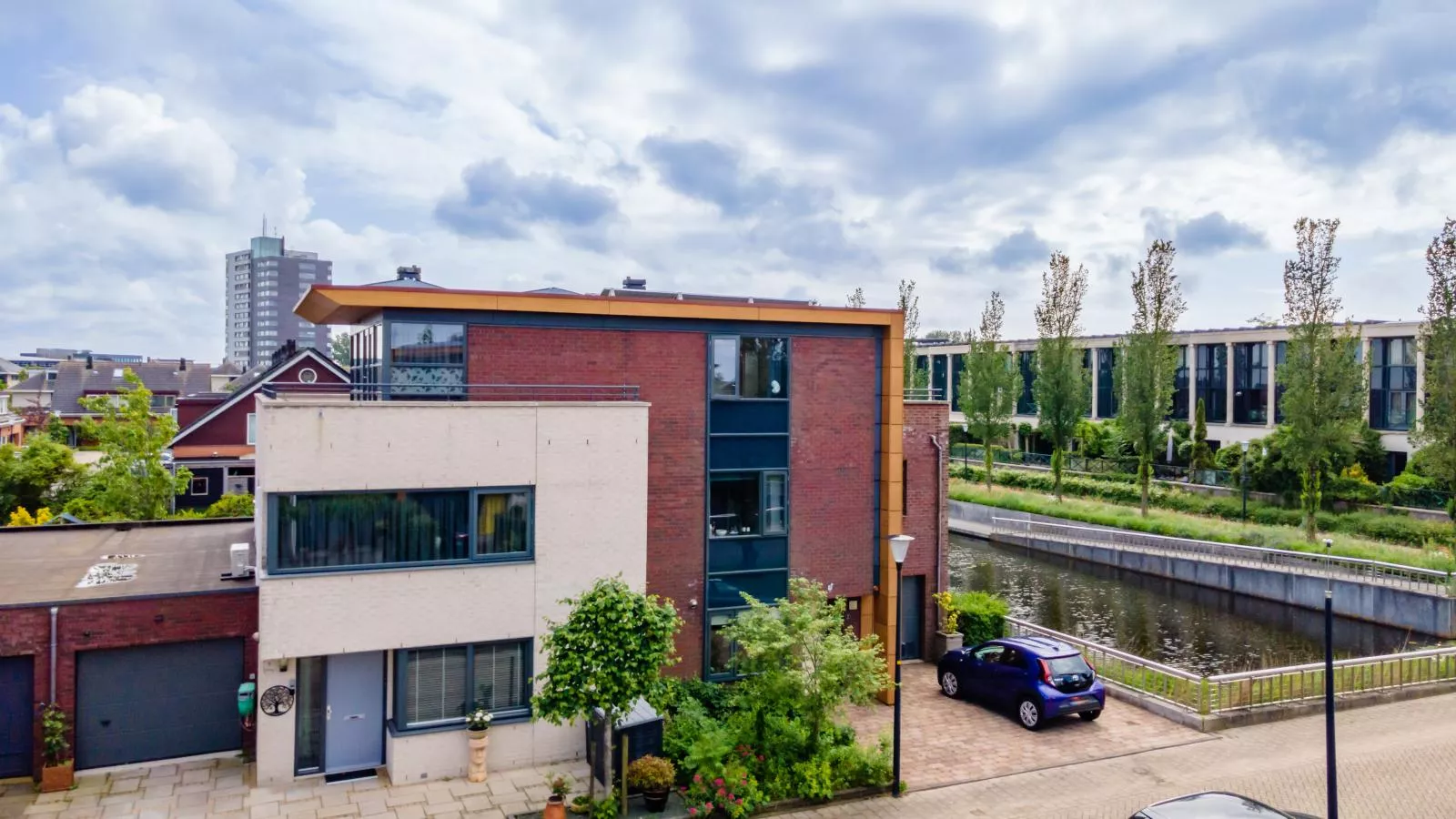 Alkmaar aan het Water-Buitenkant zomer