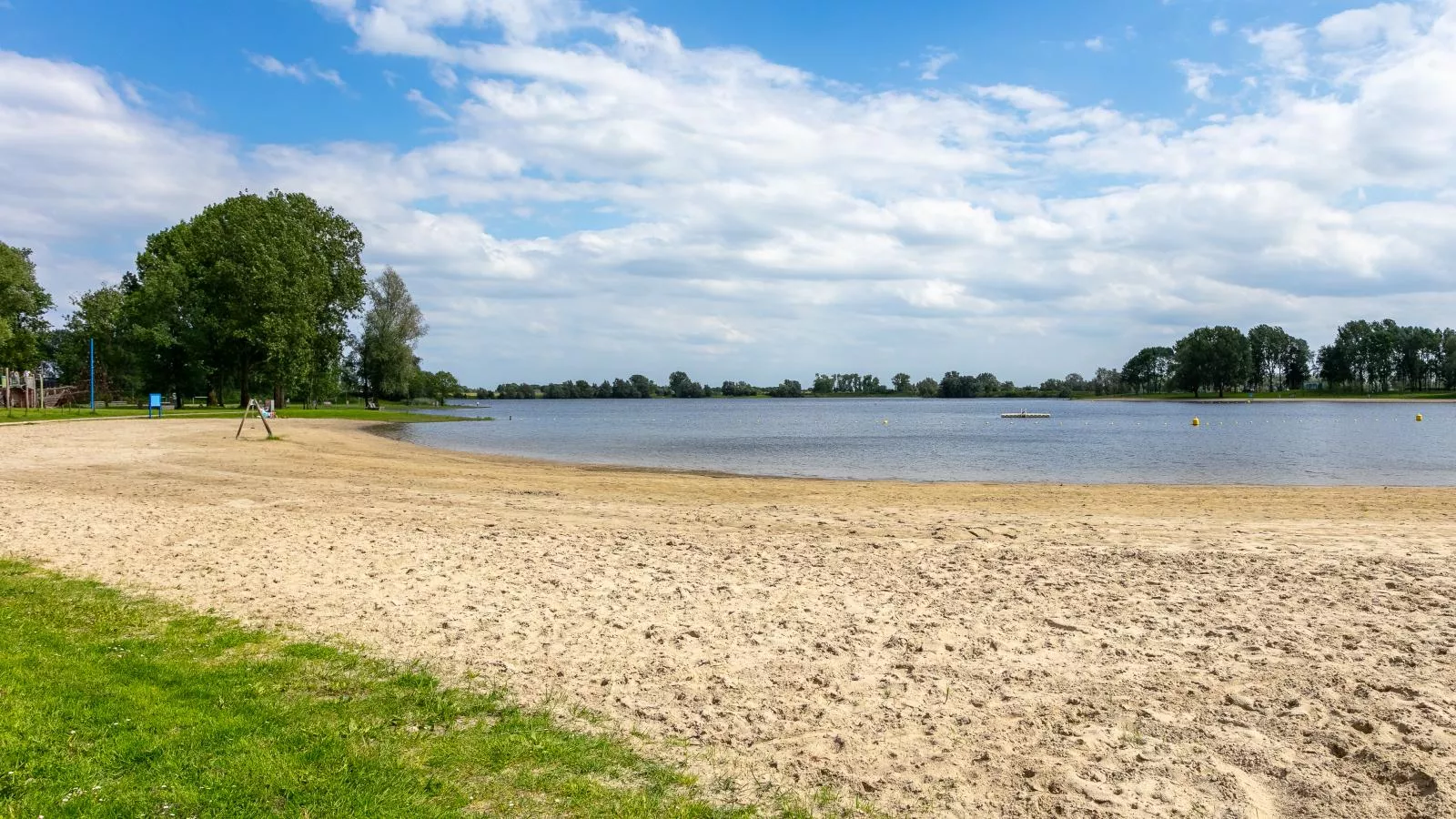 Mi La Luna-Gebieden zomer 1km