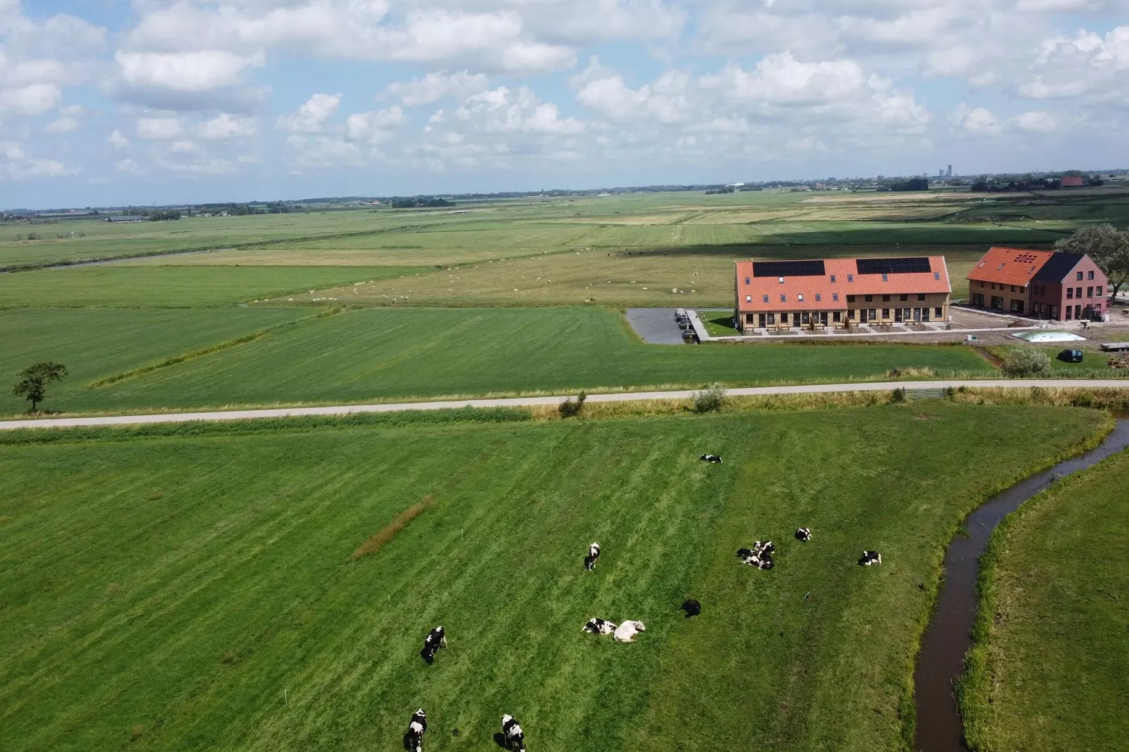 Friese Villa 3 6 pers met sloep optioneel bij te boeken-Gebieden zomer 1km