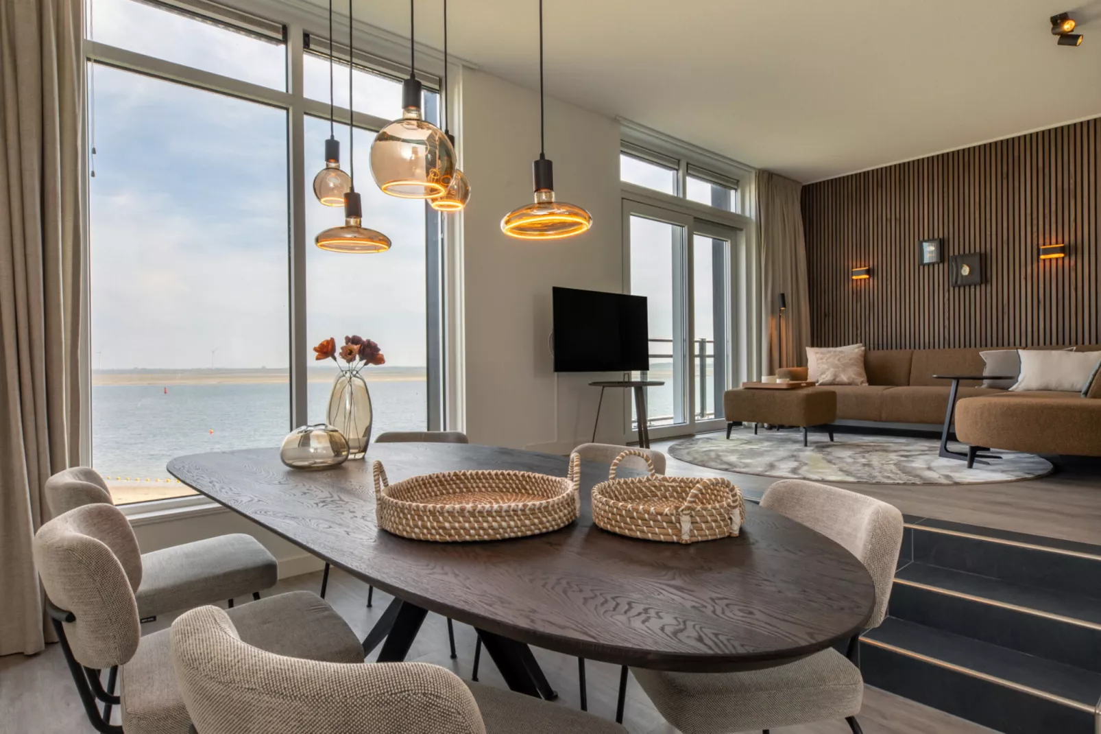 Luxe appartement Vista Maris - Havenweg 8-12 'Oester Oase'-Eetkamer