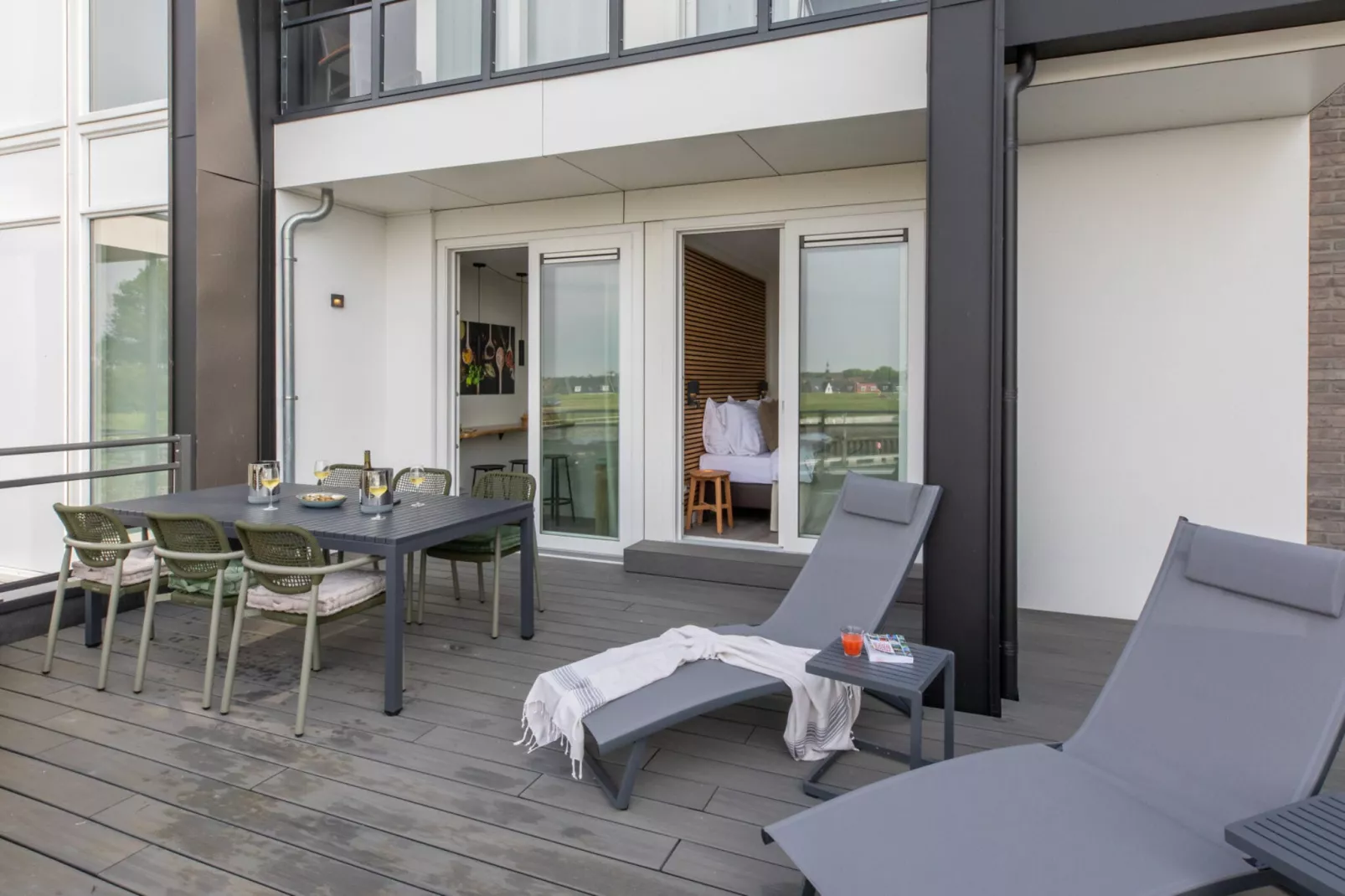 Luxe appartement Vista Maris - Havenweg 8-12 'Oester Oase'-Terrasbalkon