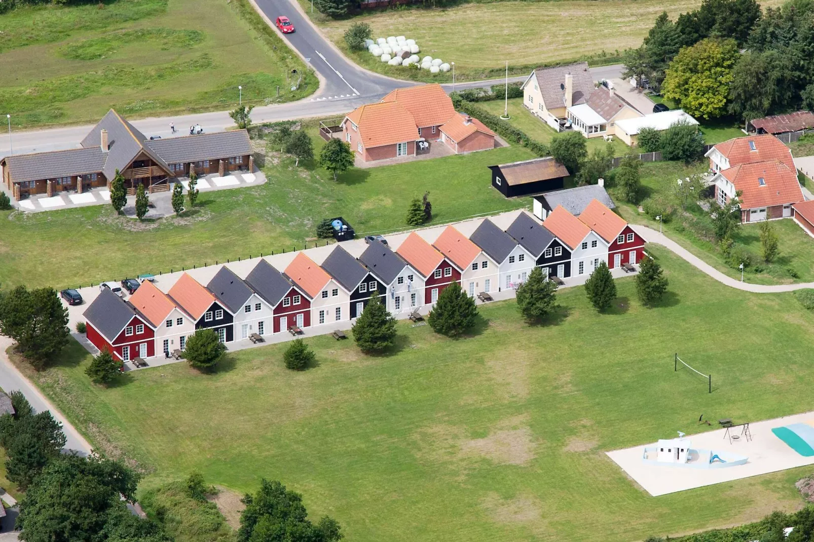 7 vær.,hus,2 badev.,1 plan-Buitenlucht