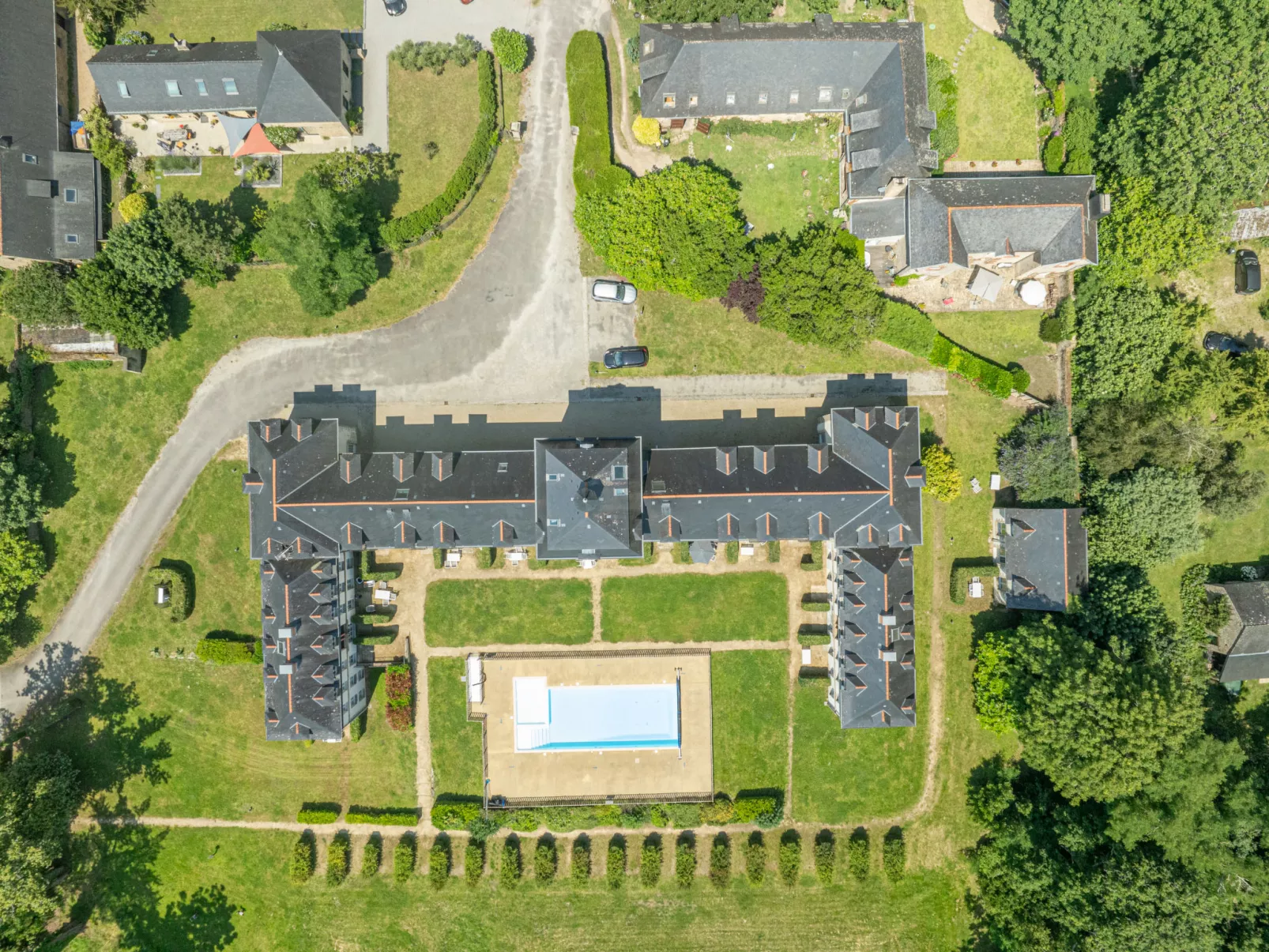 Château De Kergonano, dans l'Orangerie-Buiten