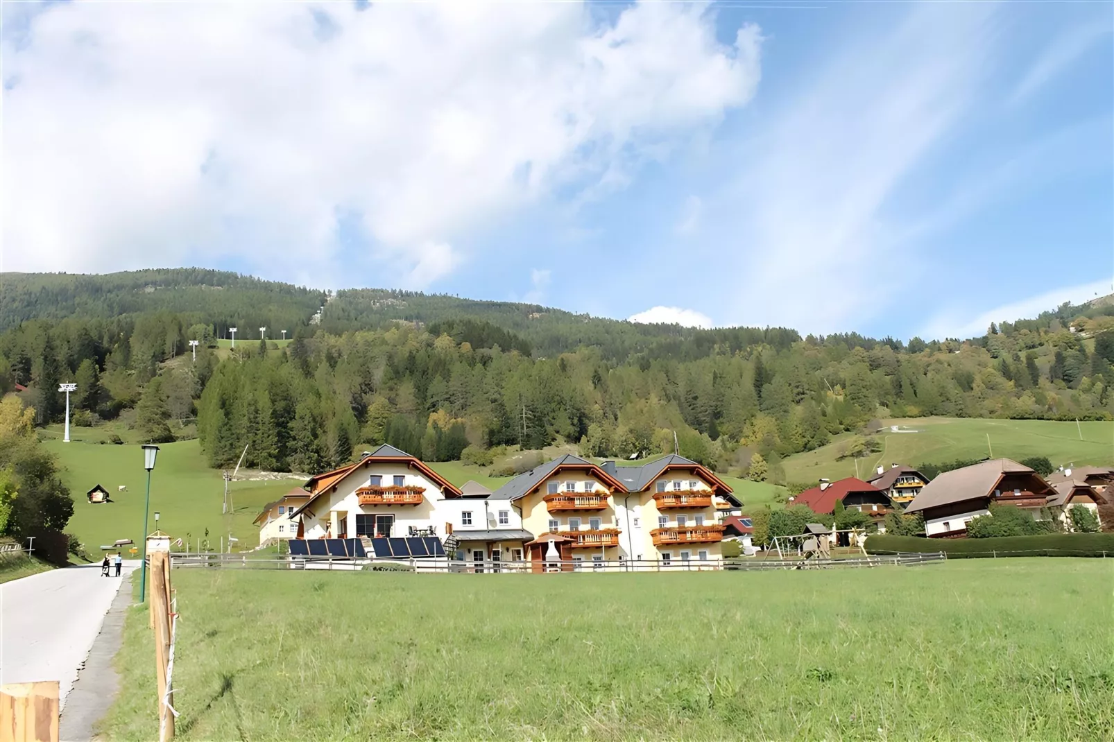 Katschbergblick App 1 und 2-Buitenkant zomer