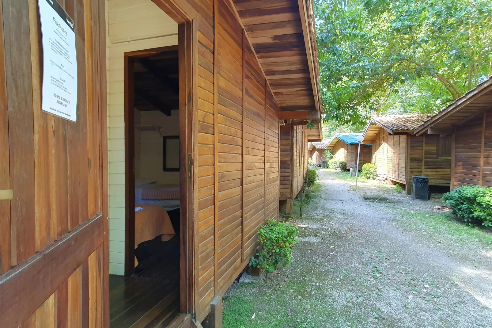 Chalet 4 pax con Bagno-Buitenkant zomer