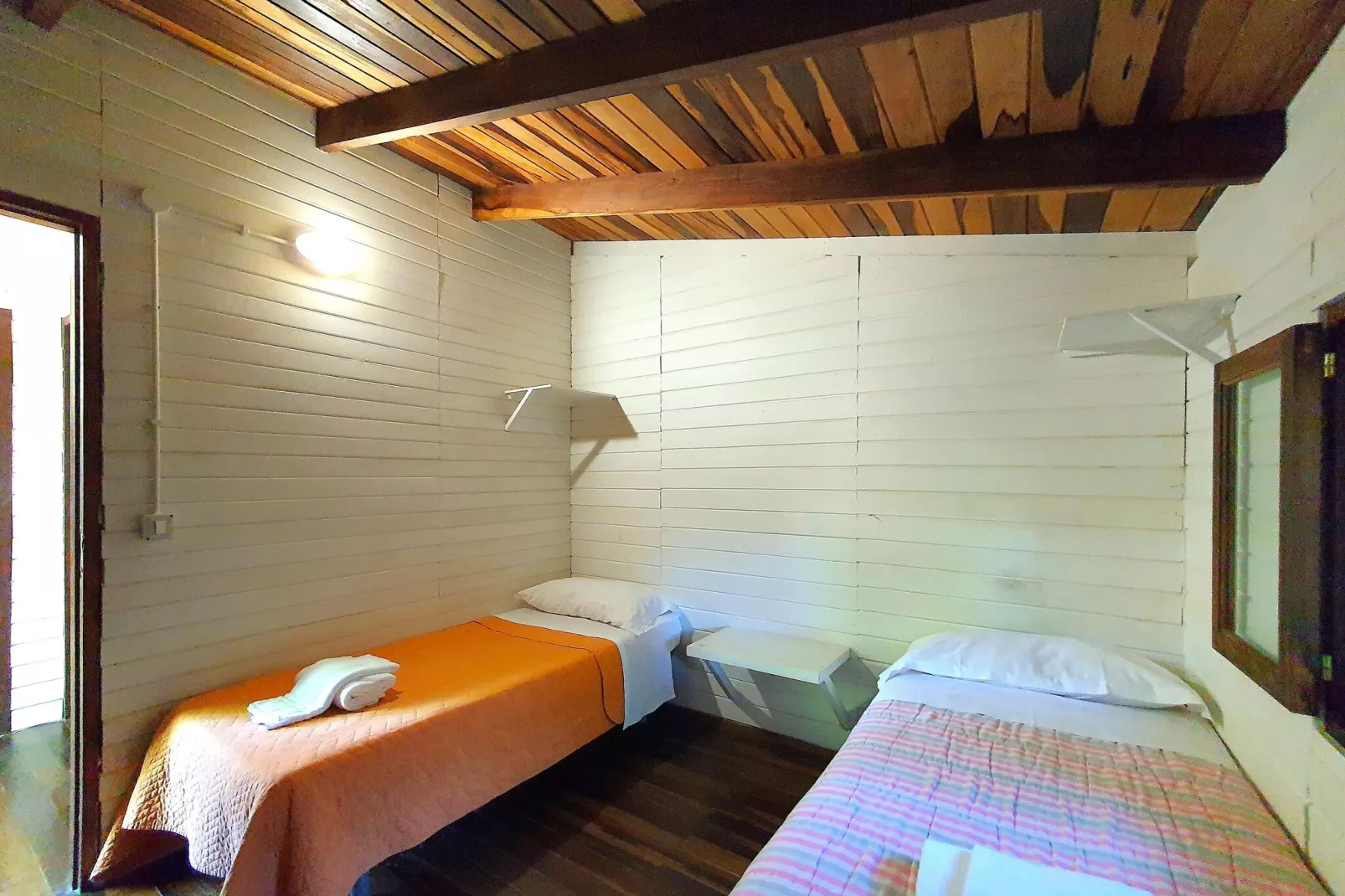 Chalet 4 pax con Bagno-Slaapkamer