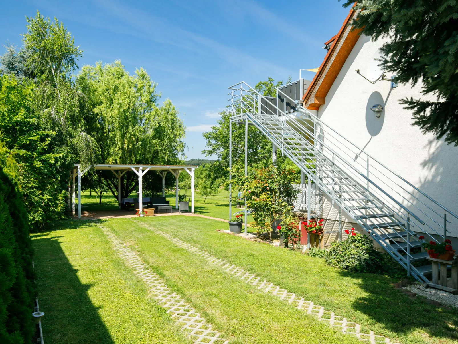 Meretei Porta-Buiten