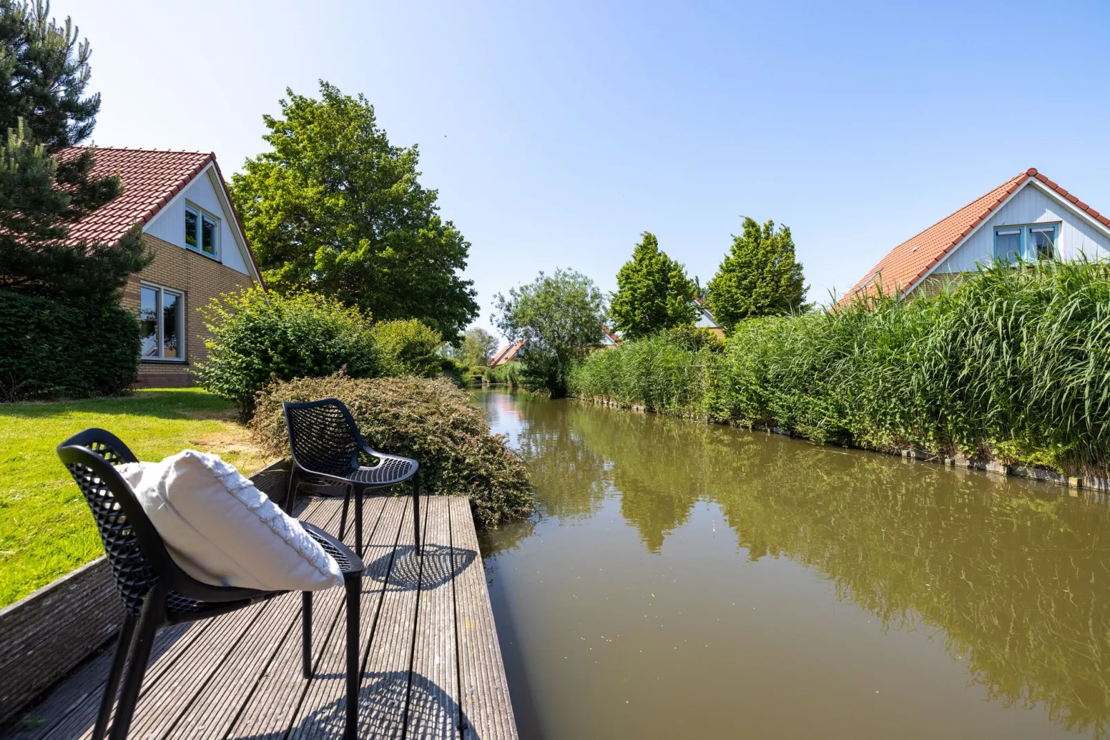 Villavakantiepark IJsselhof 6-Tuinen zomer