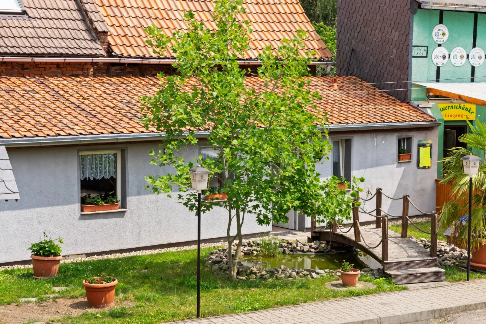 Meisdorf I-Buitenkant zomer