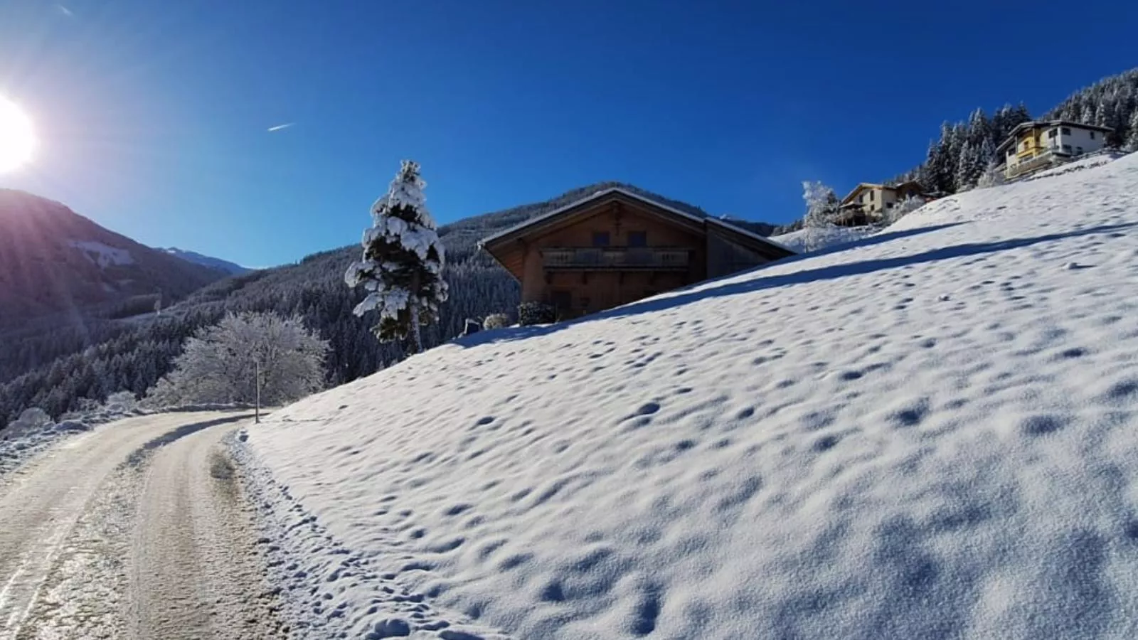 Zuhäusel-Exterieur winter