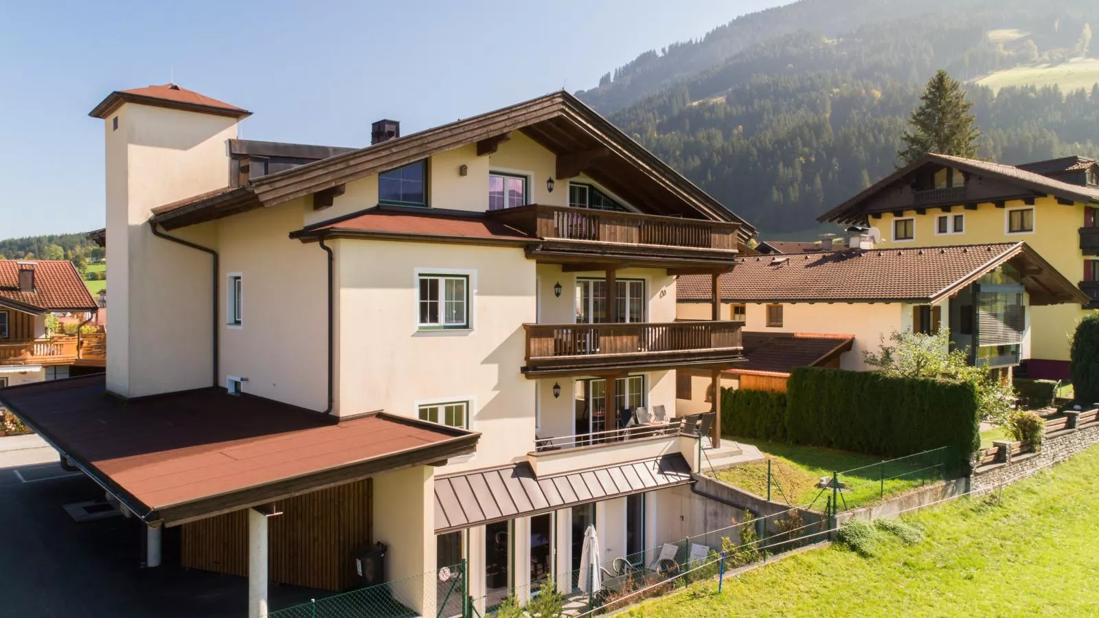 Penthouse Westendorf TOP 4-Buitenkant zomer