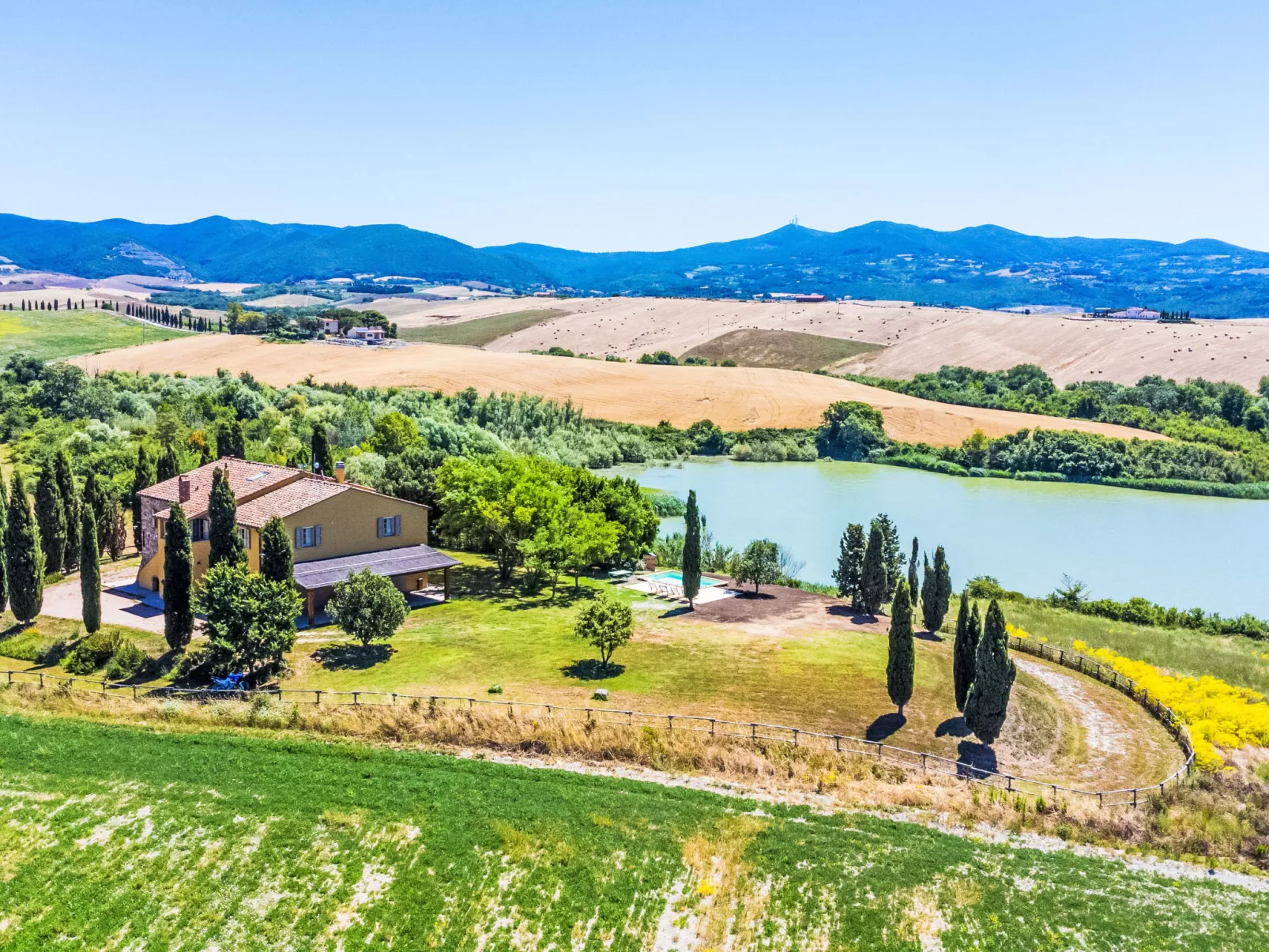 Capo il Cerro Villa sul lago-Buiten