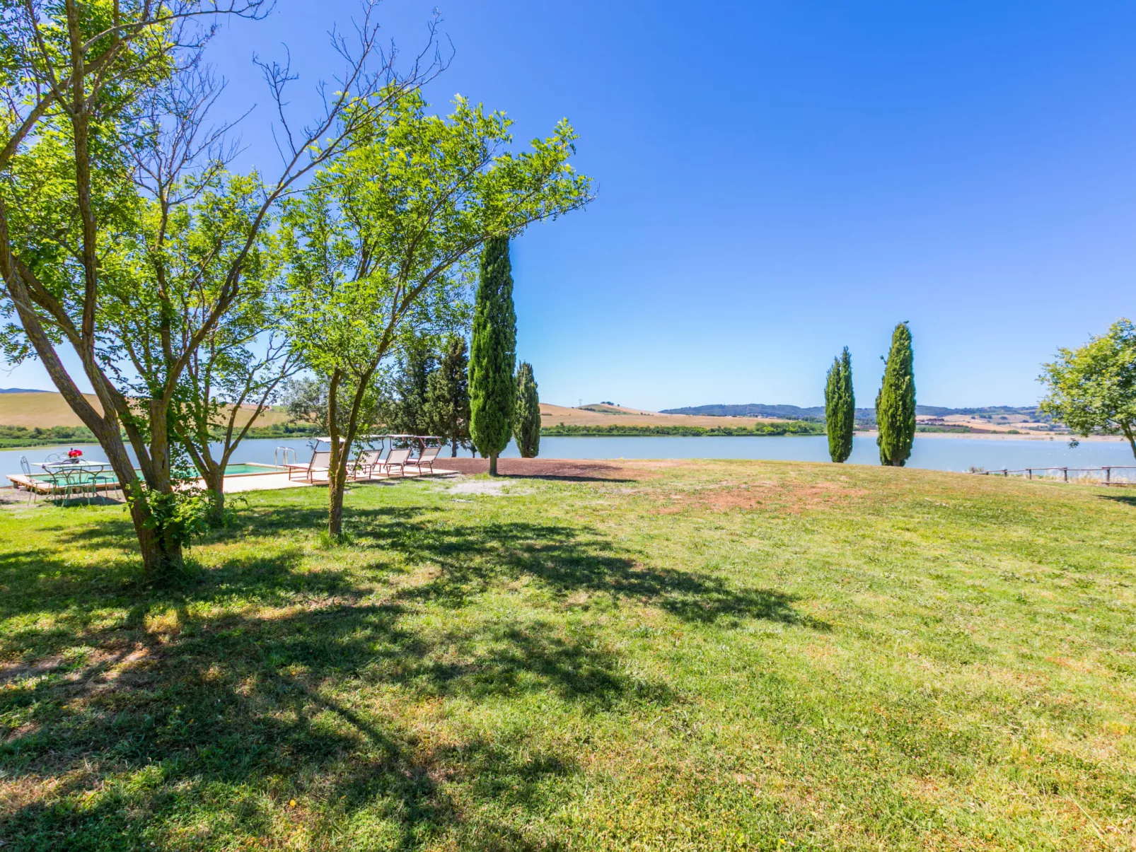 Capo il Cerro Villa sul lago-Buiten