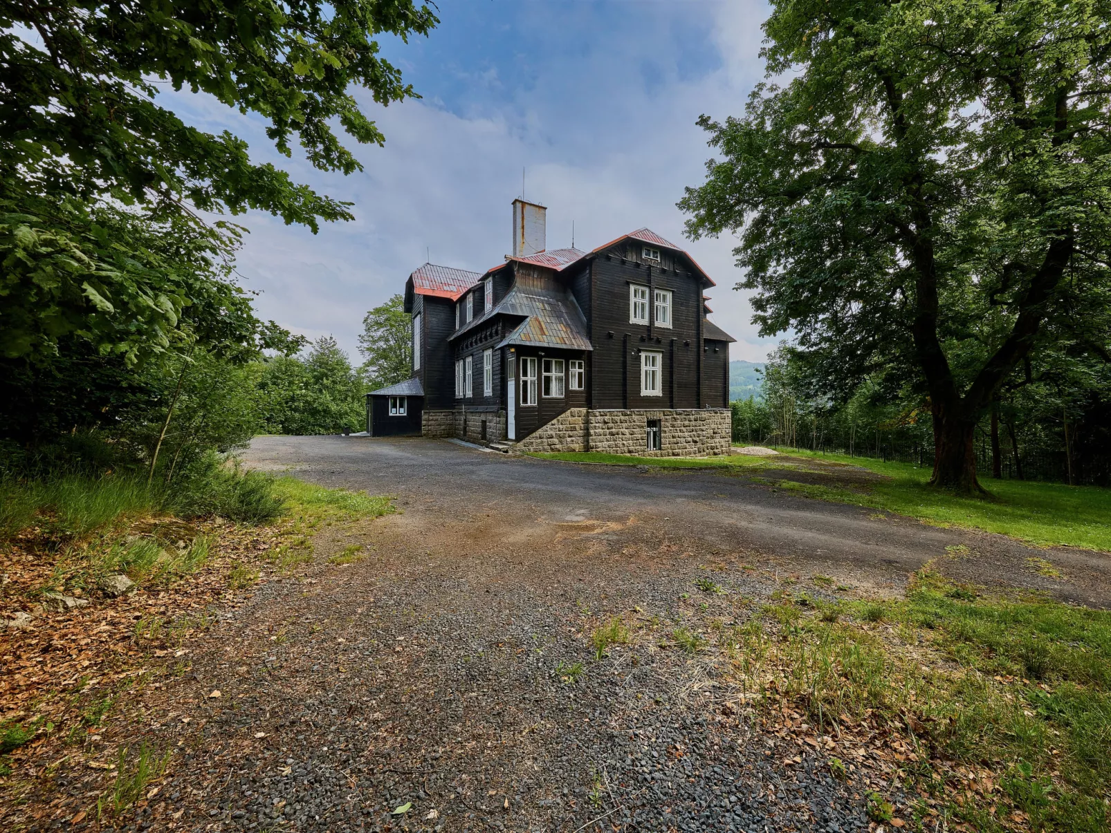 Château Josefův Důl-Buiten