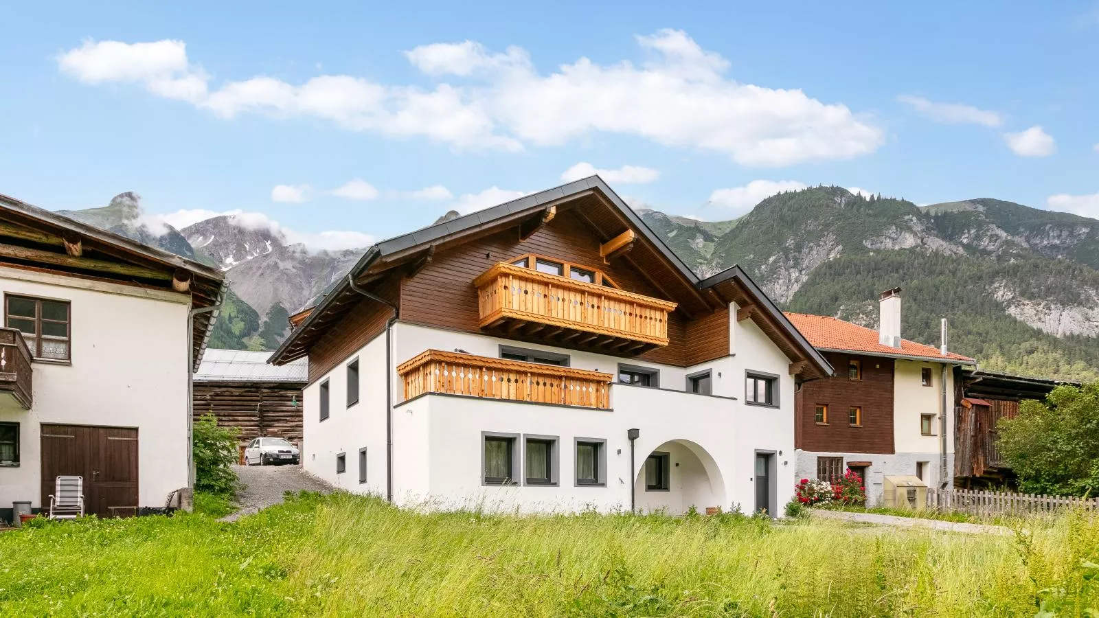 Alpenlodge Pettneu Lodge 2-Uitzicht zomer