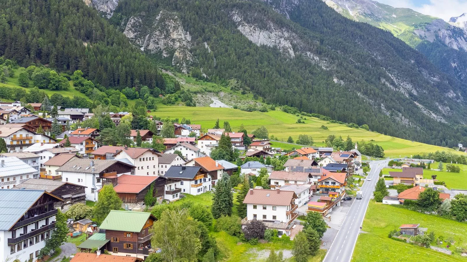 Alpenlodge Pettneu Lodge 2-Gebieden zomer 1km