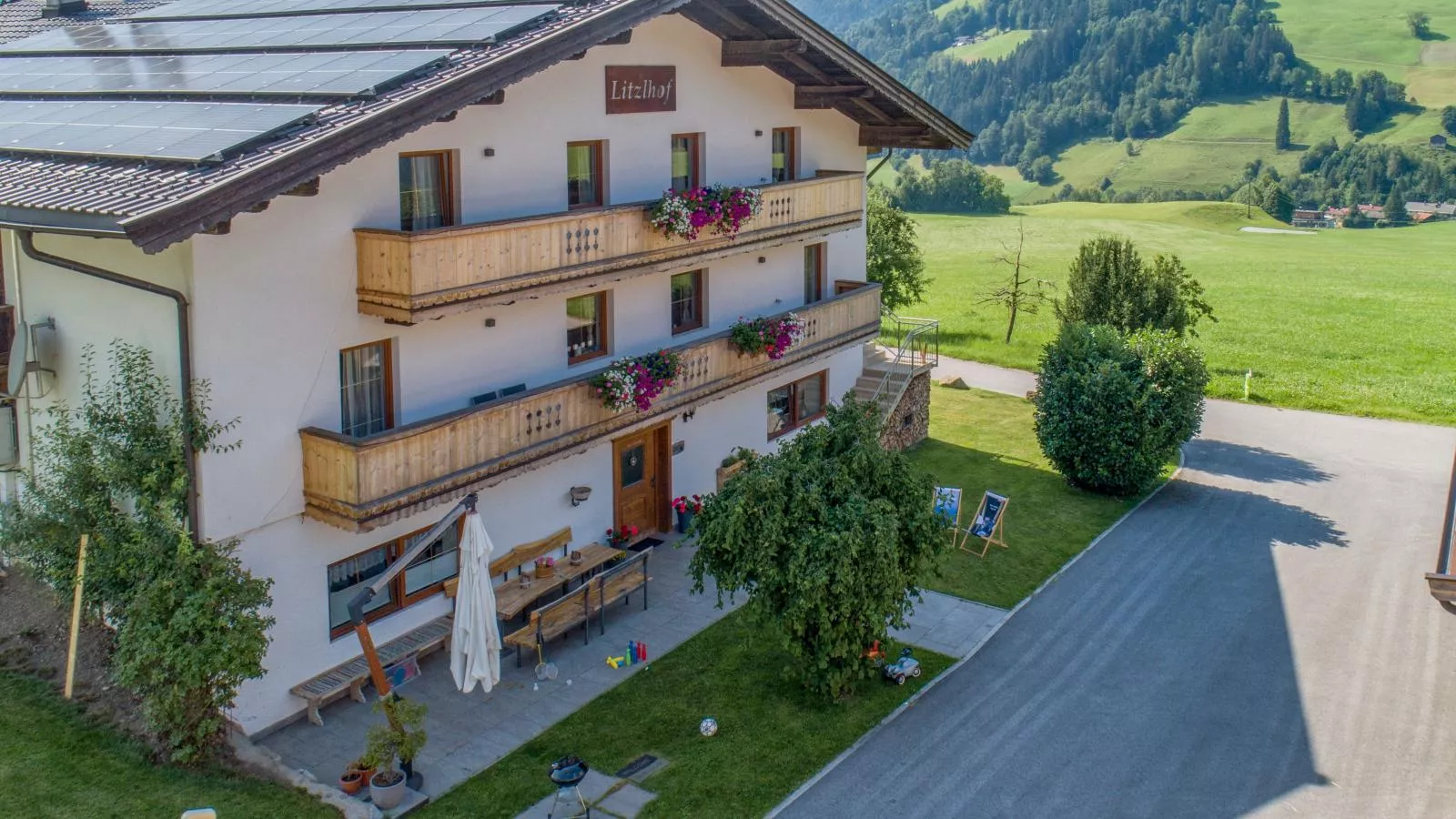 Kraftplatz am Litzlhof-Buitenkant zomer