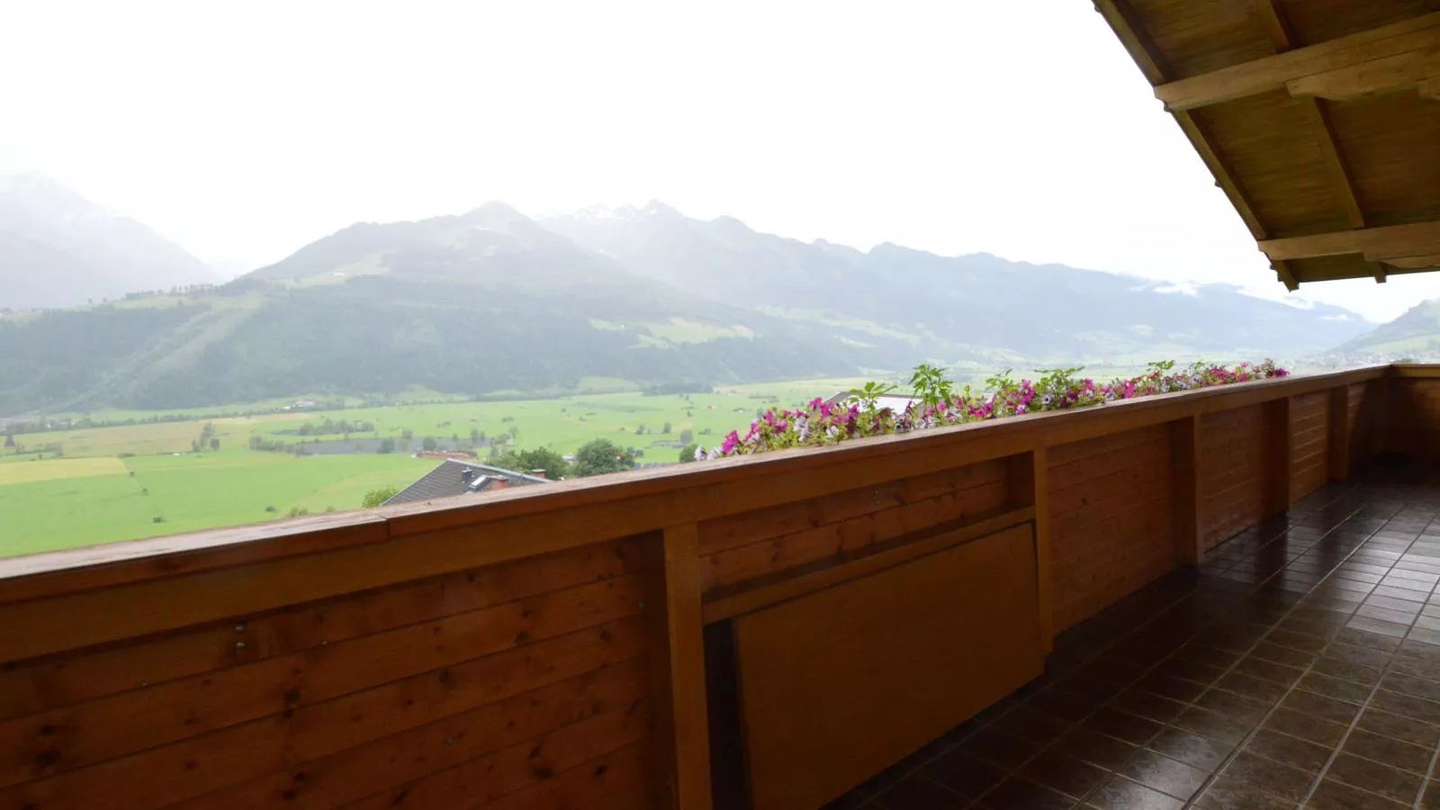 Chalet Sandra-Terrasbalkon