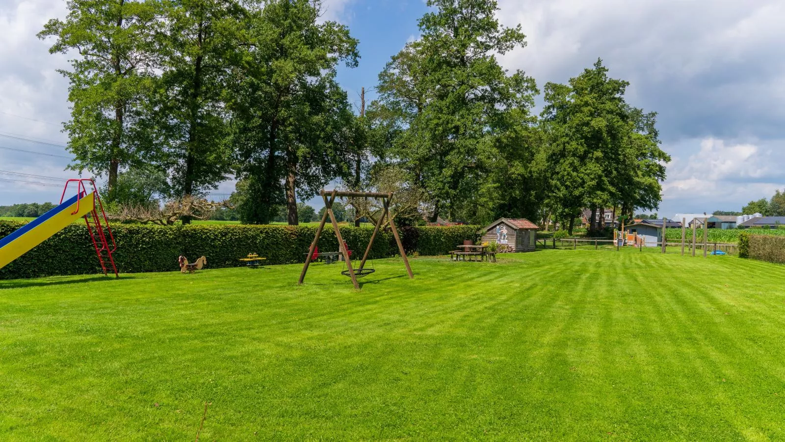 Regge en Weidezicht-Tuinen zomer