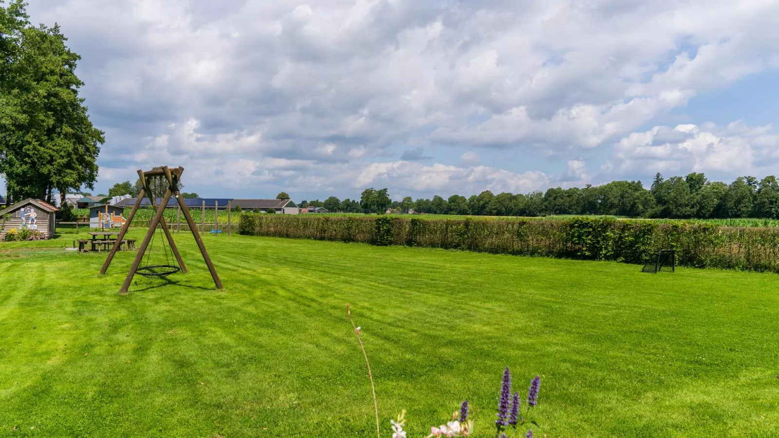 Regge en Weidezicht-Tuinen zomer