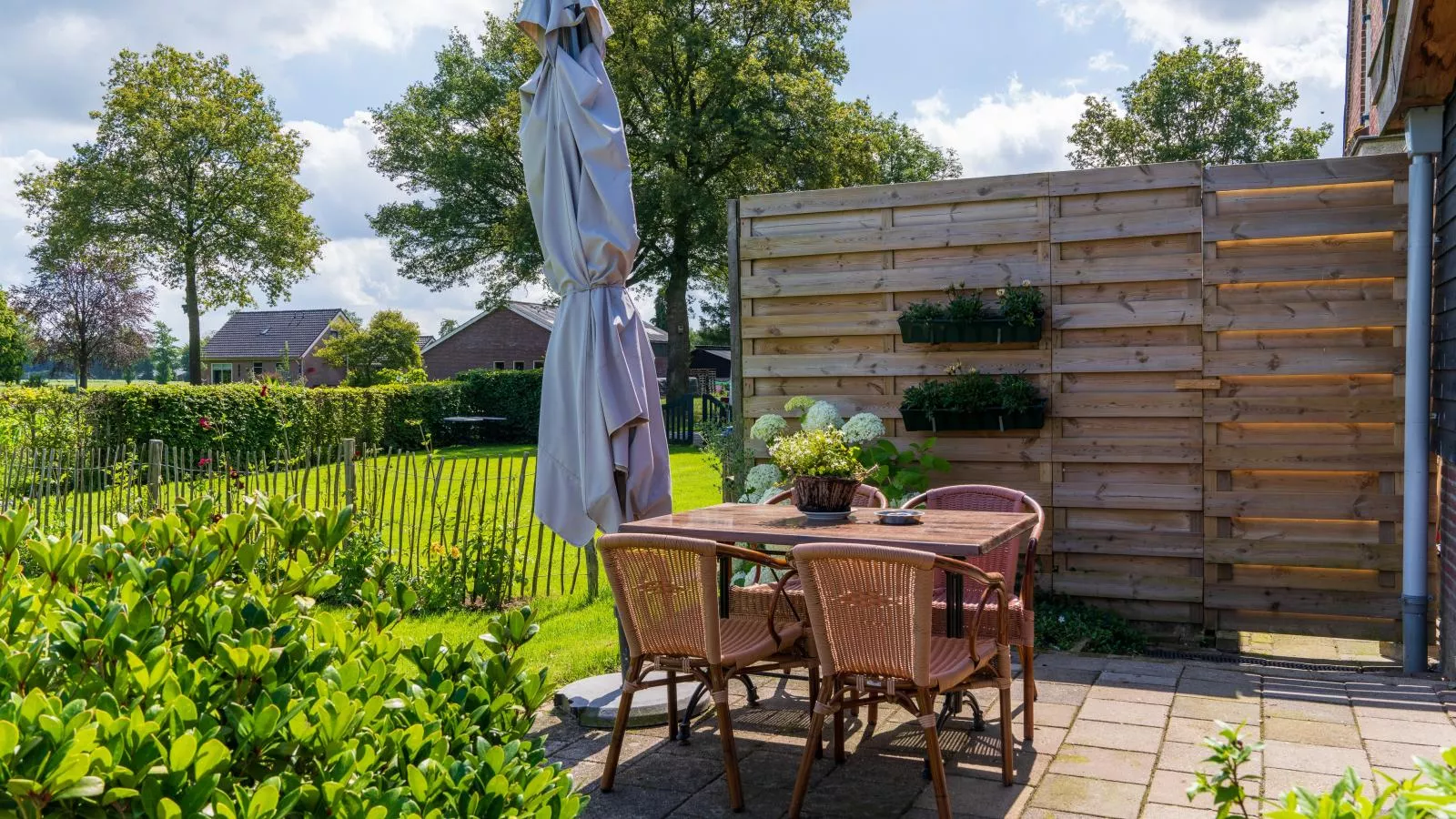 Regge en Weidezicht-Terrasbalkon