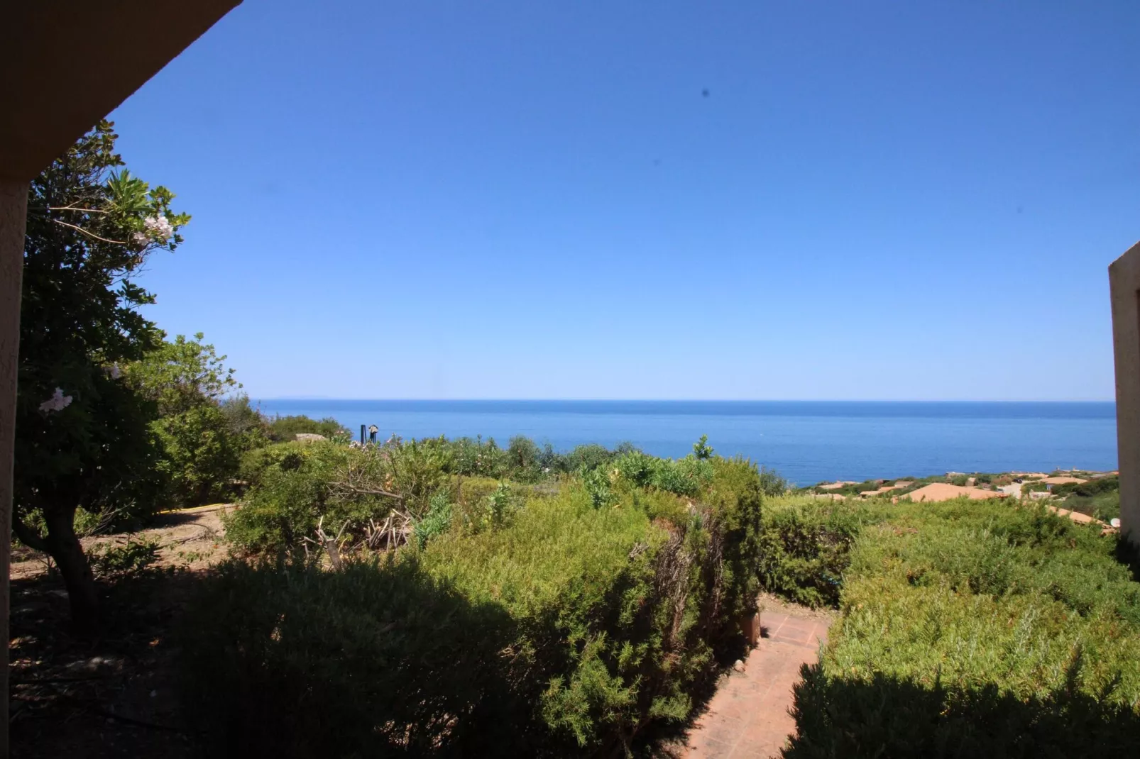 Villino Onda Trinità d'Agultu e Vignola-Uitzicht zomer