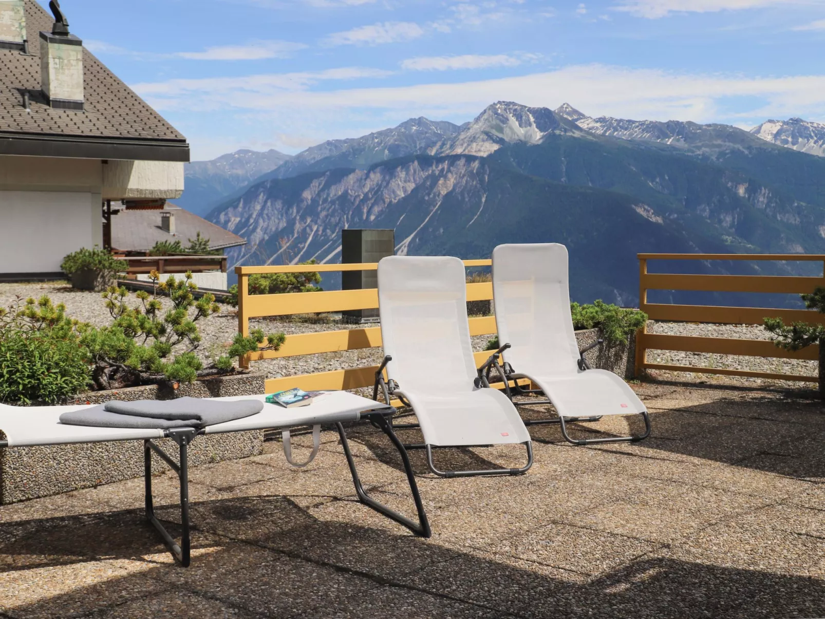 Terrasse des Alpes-Buiten