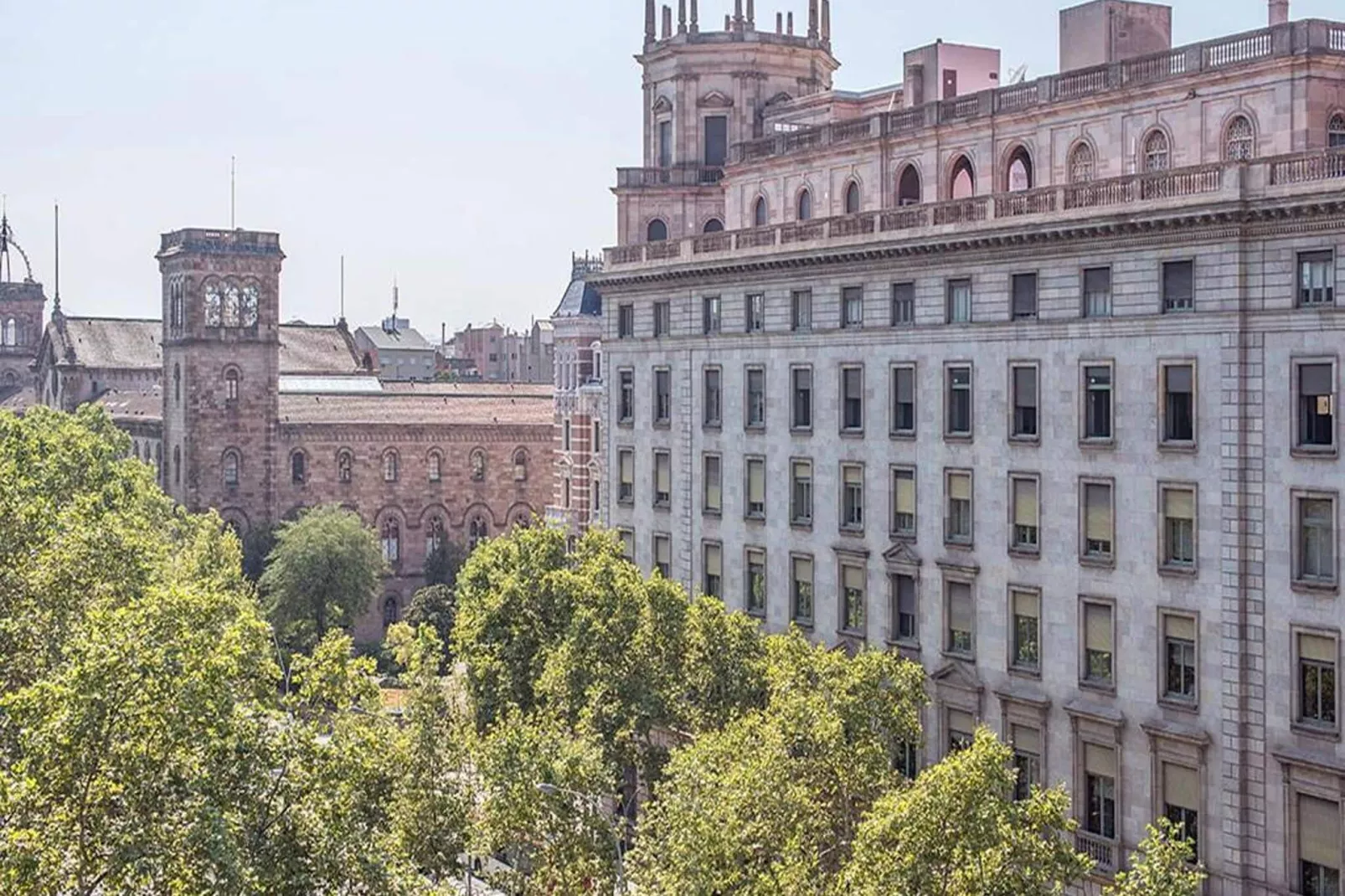 Viladomat Eixample Apartment2-Uitzicht zomer